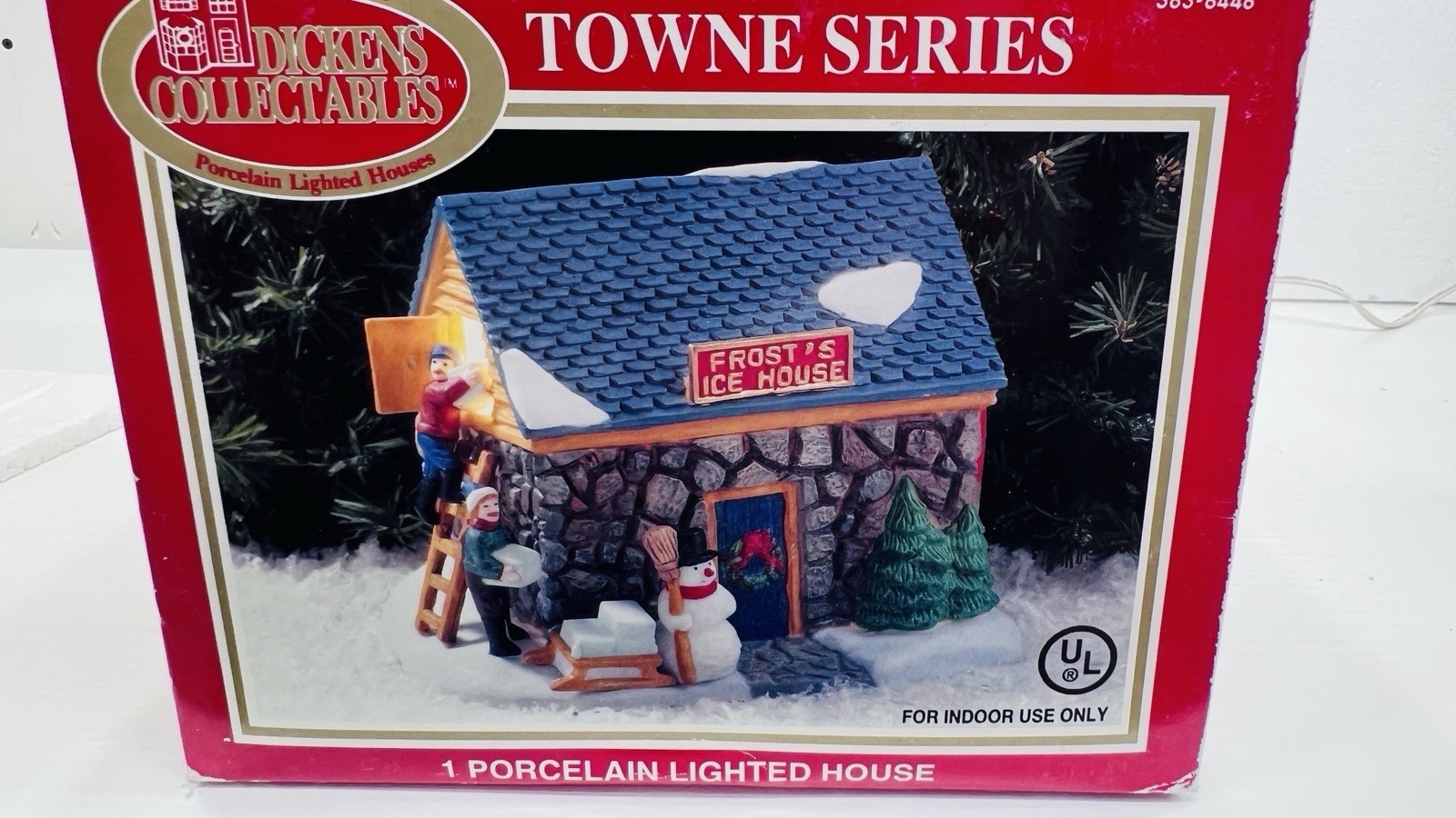 Dickens Collectables Town Series “Frost’s Ice House” Lighted House Excellent !