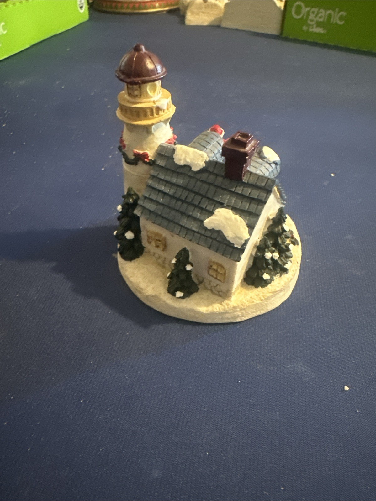 Crystal Falls Village Lighthouse 1994 – Collectibles 485211 Christmas Decor