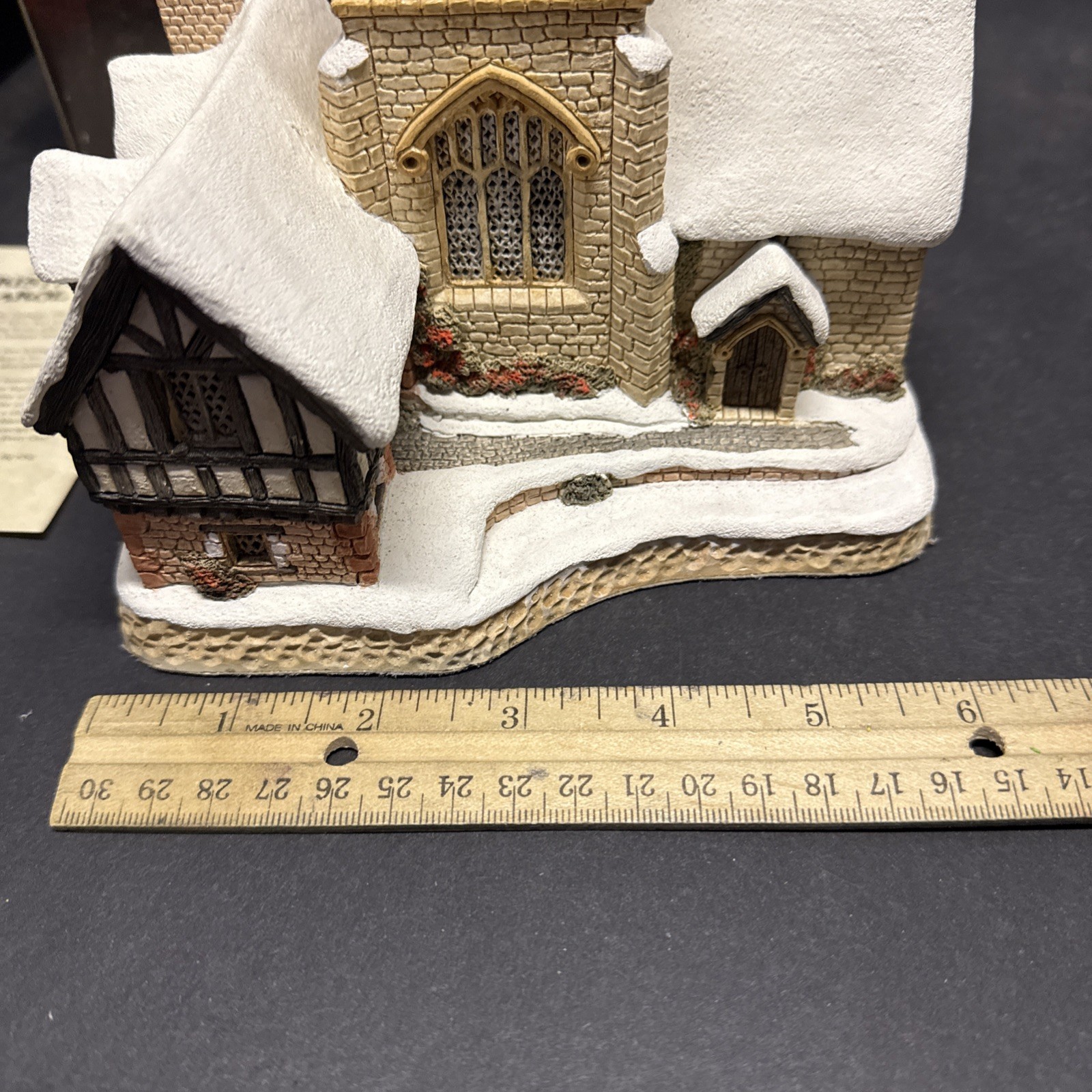 David Winter Cottage A Christmas Carol Parish Church 1989 Vintage John Hine Box