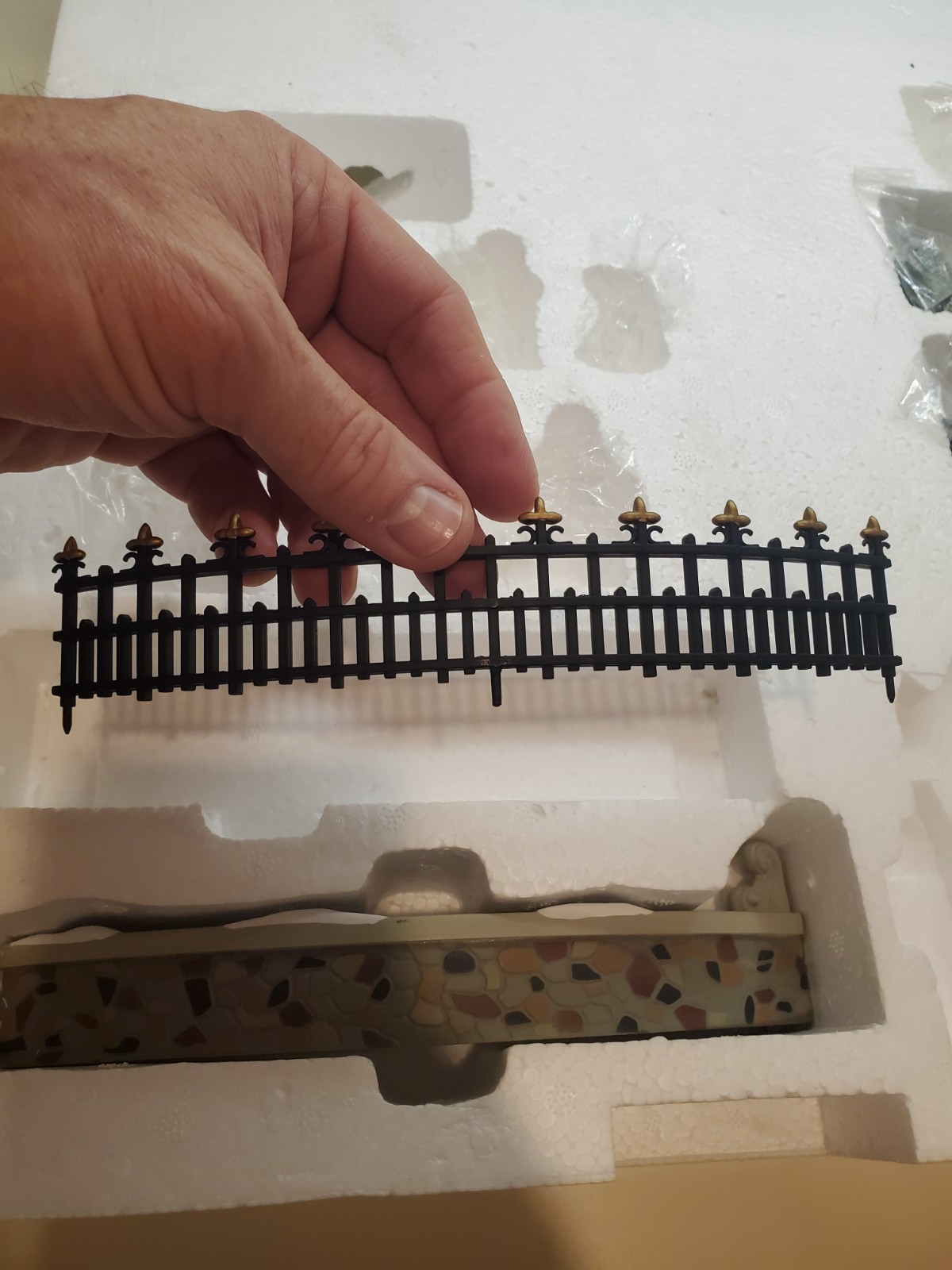 NEW MOTOR INSTAL’D – Dept 56 “All Around The Park” Village Accessory (COMPLETE)