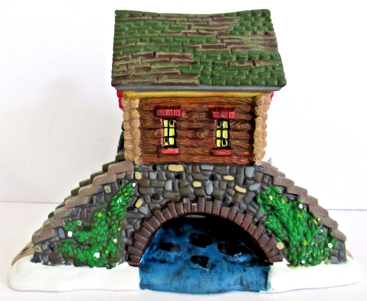 SANTA’S WORKBENCH “STONE BRIDGE WITH HOUSE” ~ (2001) ~ ** VILLAGE ACCESSORY **