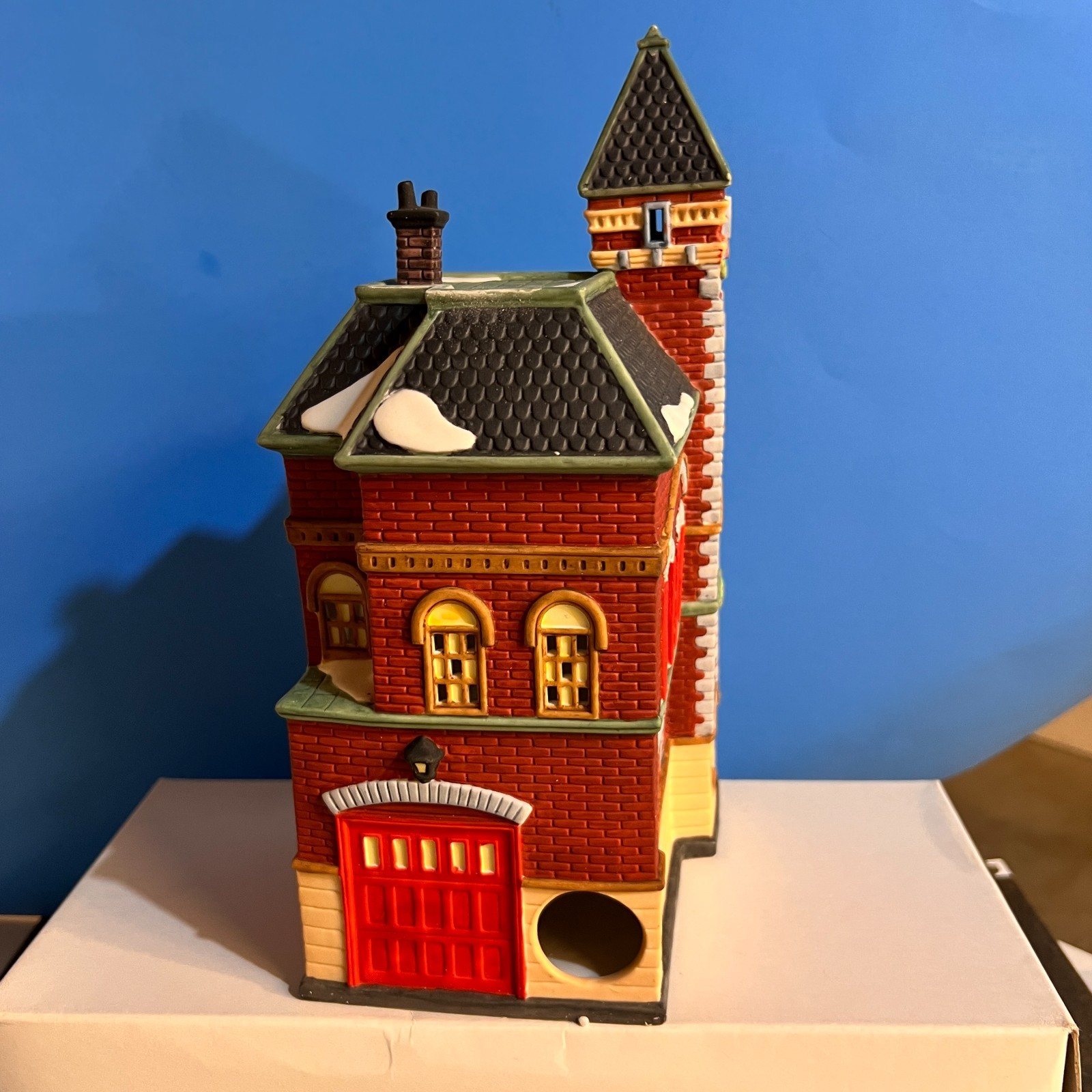 DEPT. 56 – 1990 RED BRICK FIRE STATION, CITY FIRE TRUCK AND FIRE BRIGADE- RARE