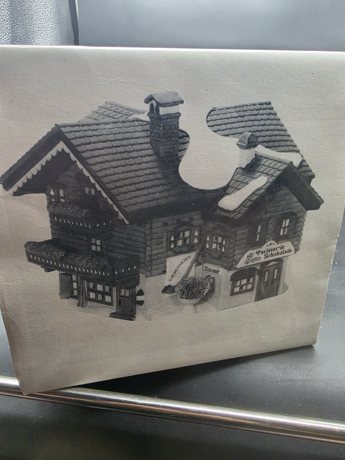 Dept 56 Patisserie Schokolade – Alpenhorn – Sports Laden