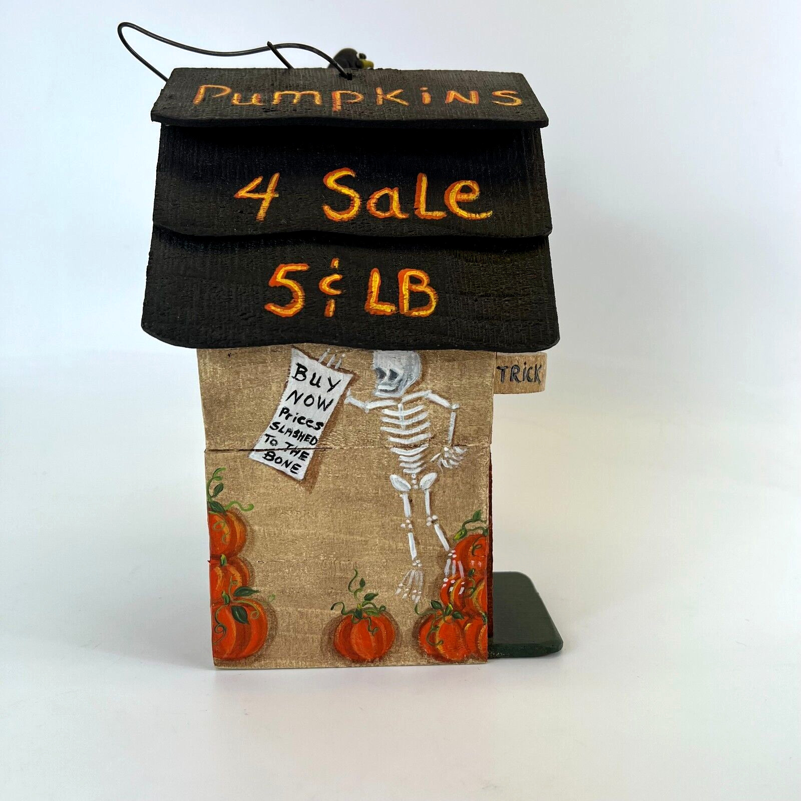 Halloween Bird House Handmade Painted Skeletons Ghosts Spiders Pumpkins 1995