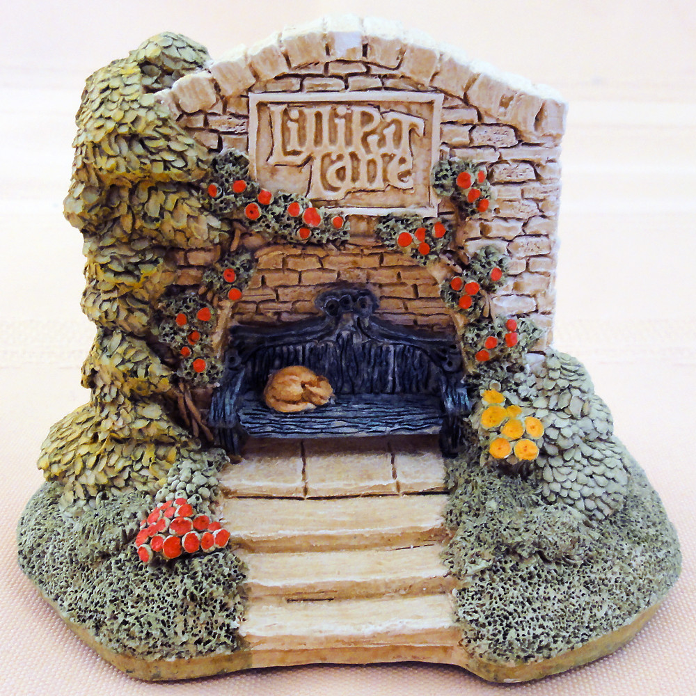 Lilliput COSY CORNER 2.75″ Tall NEW IN BOX made Cumbria UK 1990 CLUB issue