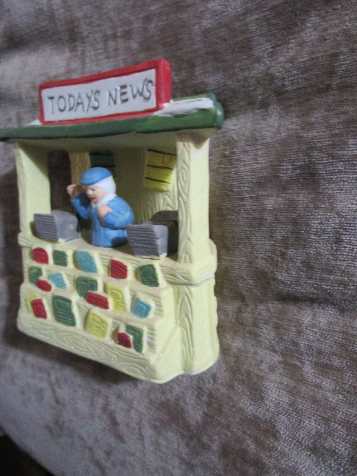 Winter Valley Cottages, News Stand