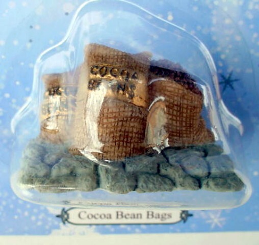 Hershey’s Holiday Village Chocolate Factory Set Lot Candy Cart Cocoa Bean Crates