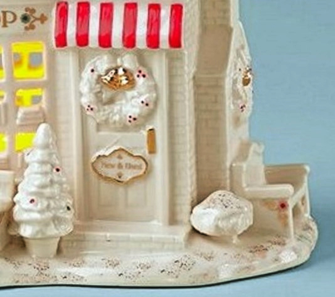 Lenox Mistletoe Park Lit BOOK SHOP Village Treasures Figurine NEW Boxed