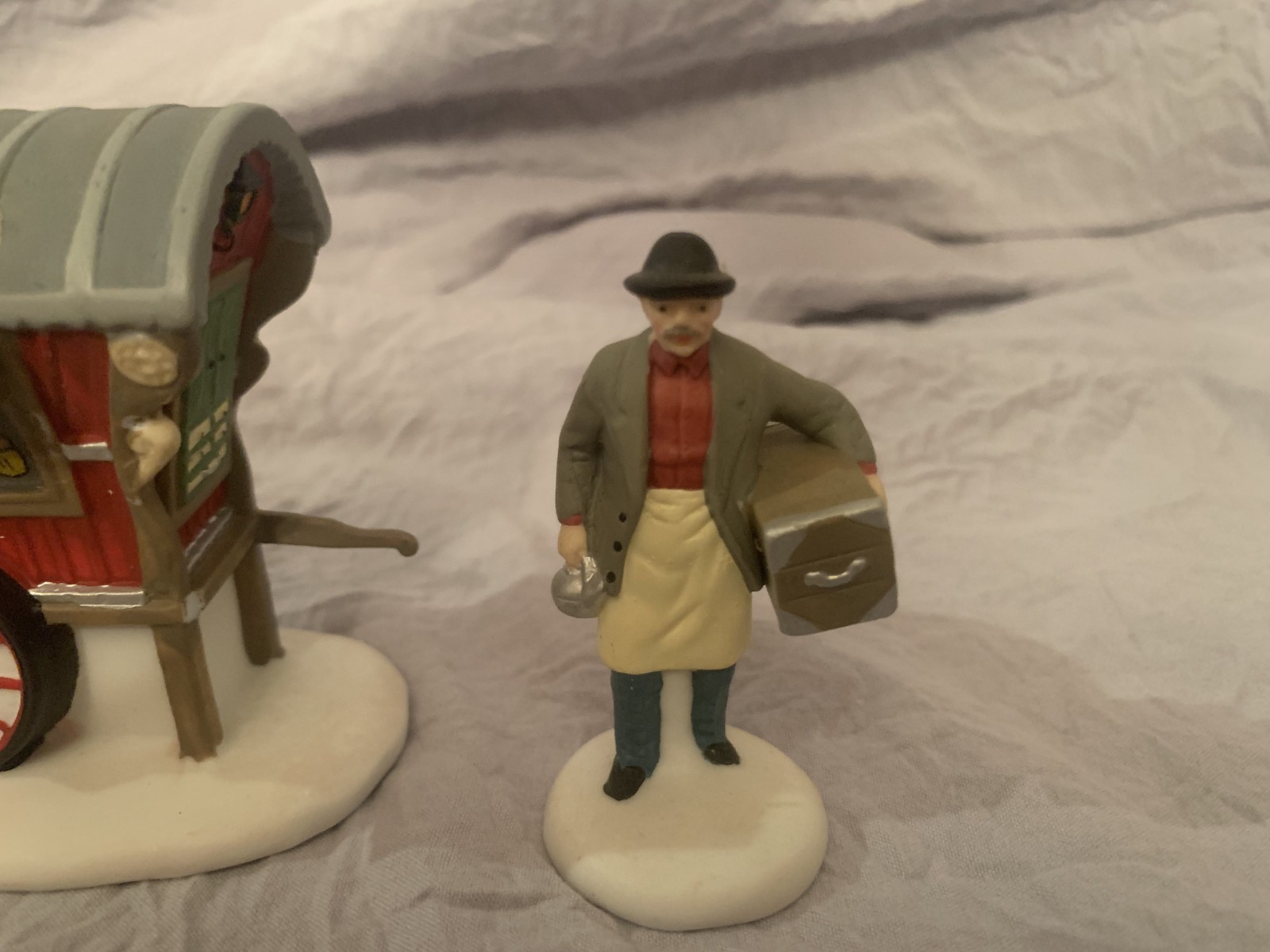 Dept 56 – Heritage Village – TOWN TINKER – Set of 2 (5646-4)