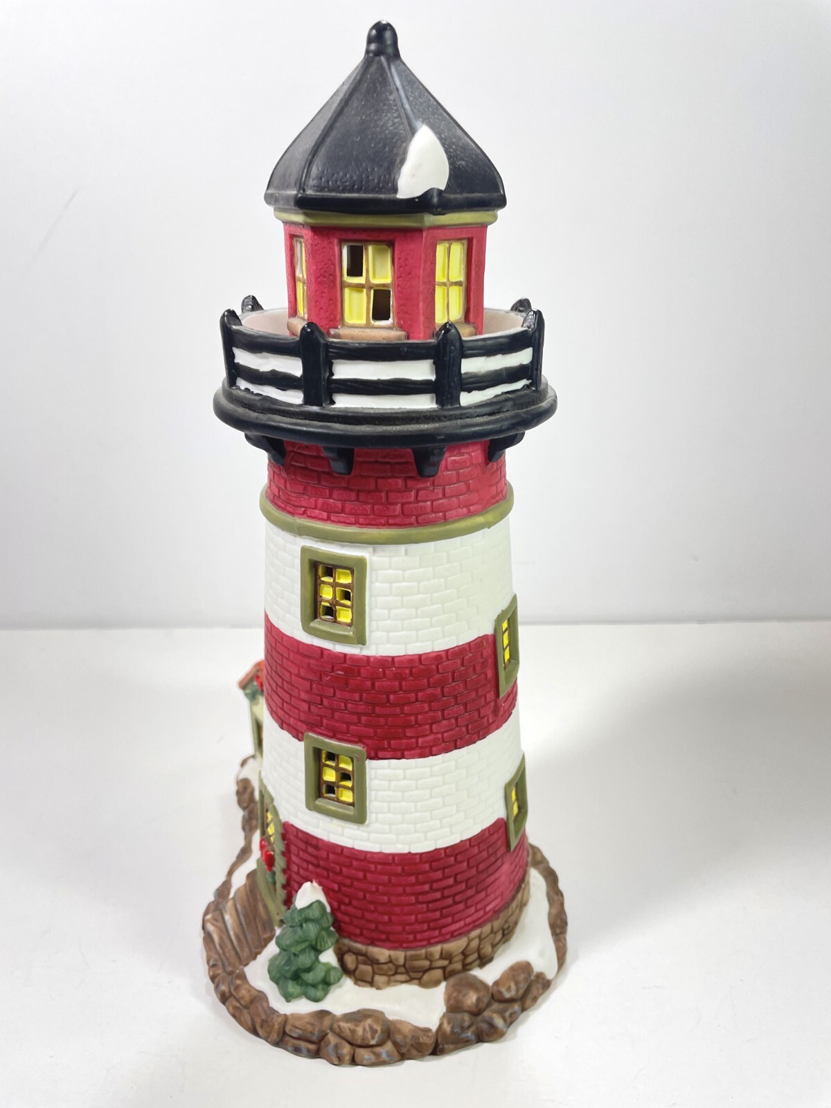 Holiday Snow Village Compatible-Bayside Lighthouse -Santa’s Workbench Ser-No Box
