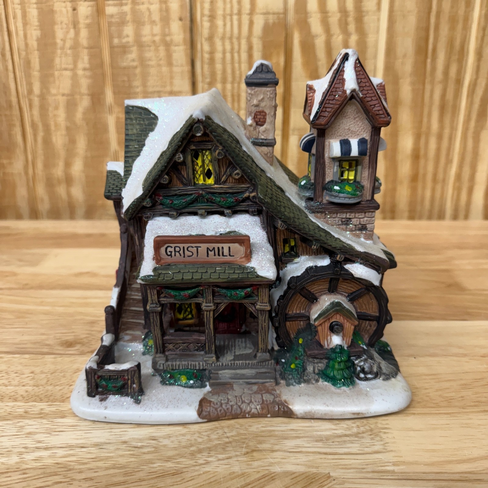 2004 Holiday Time Village Grist Mill Christmas Village House