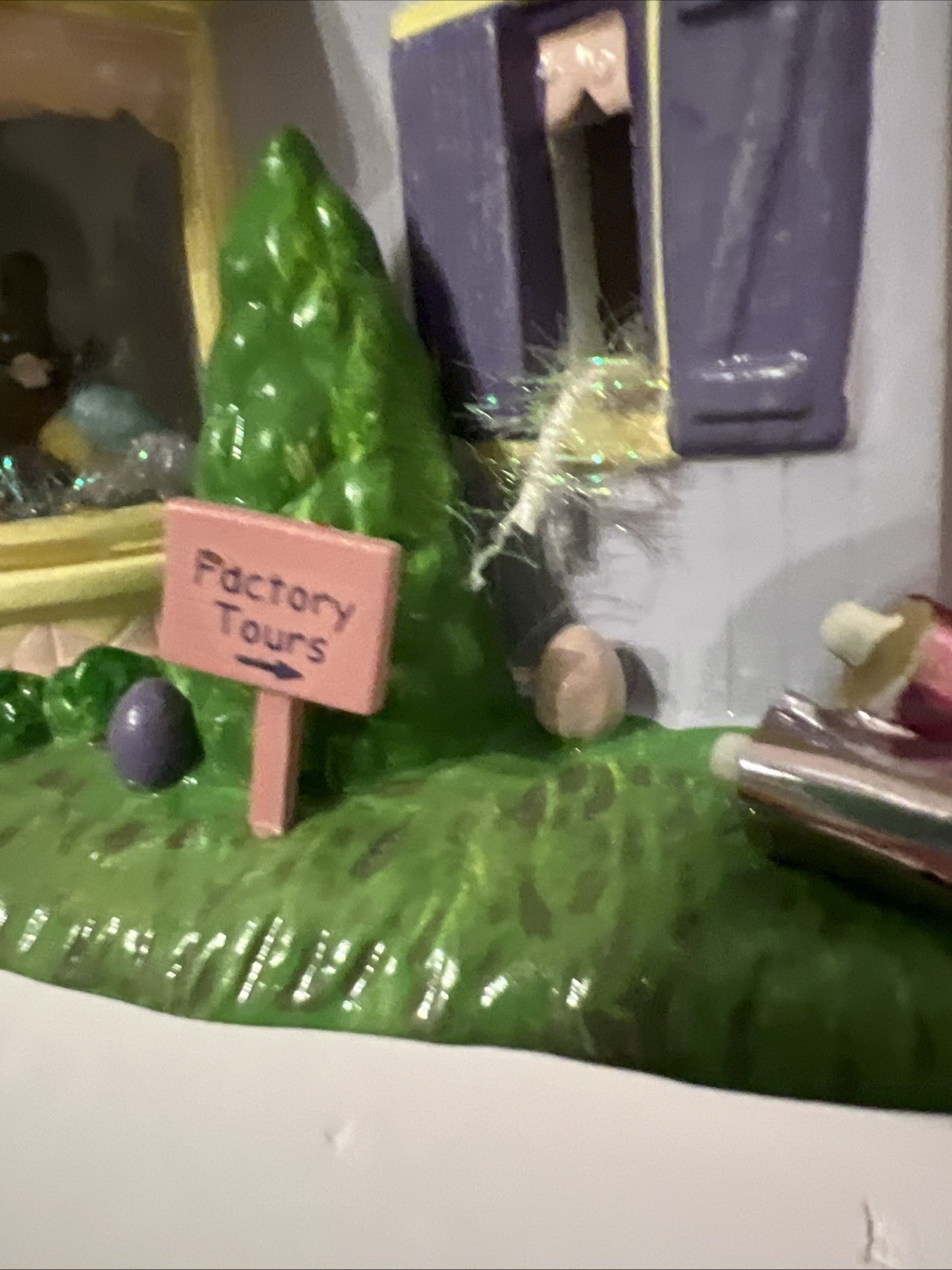 Department 56 Chocolate Bunny Factory Easter Original Snow Village Retired-Read