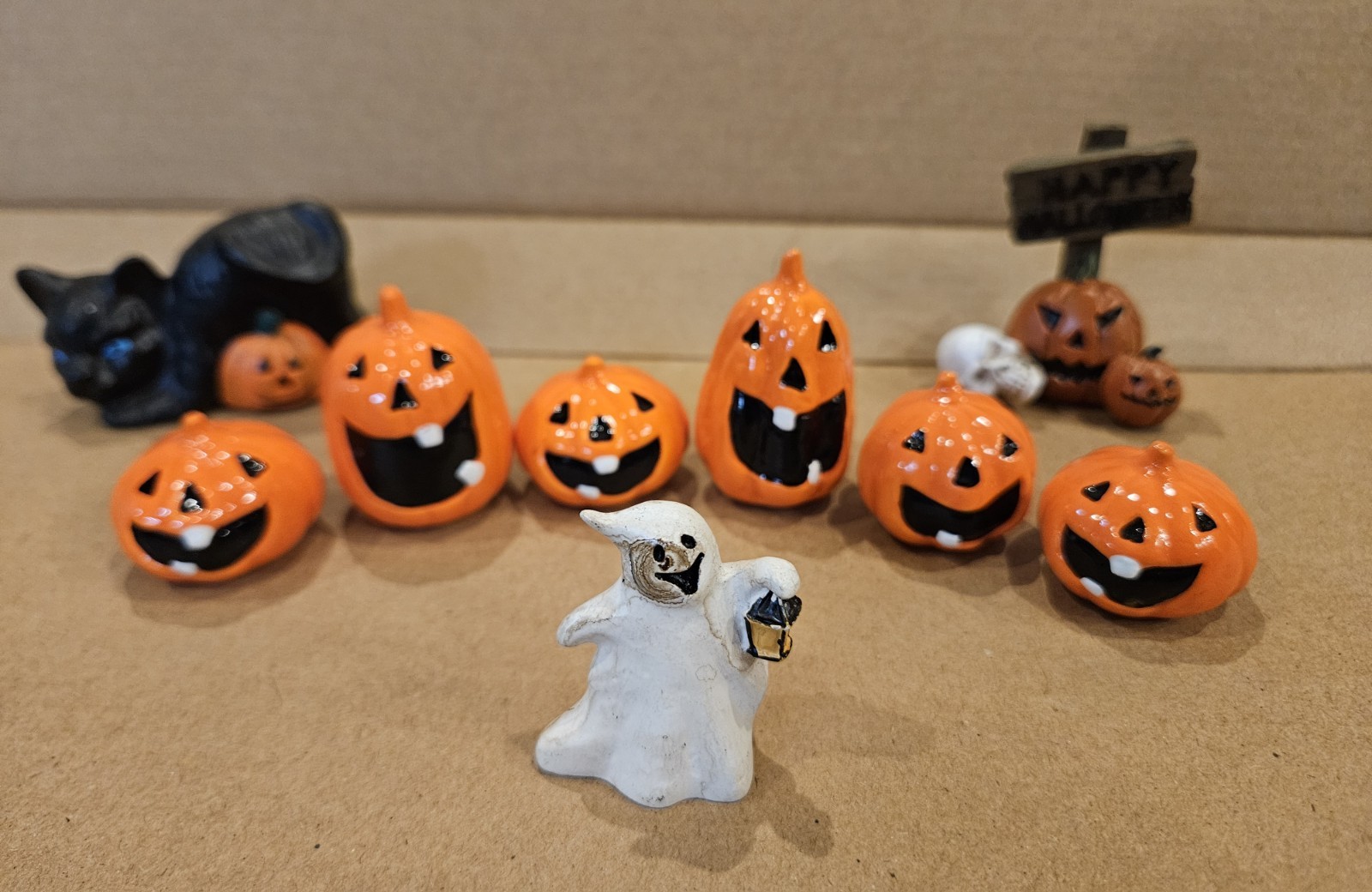 Lot Of 9 Halloween Figures Sign Pumpkins Patch Black Cat Ghost Jack-o’-lantern