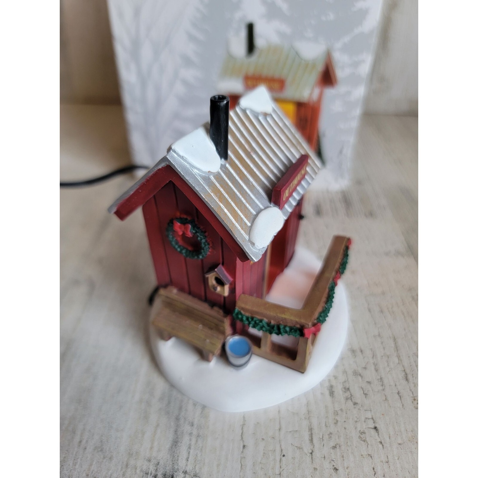 Dept 56 6003180 Lit village Outhouse accessory Xmas