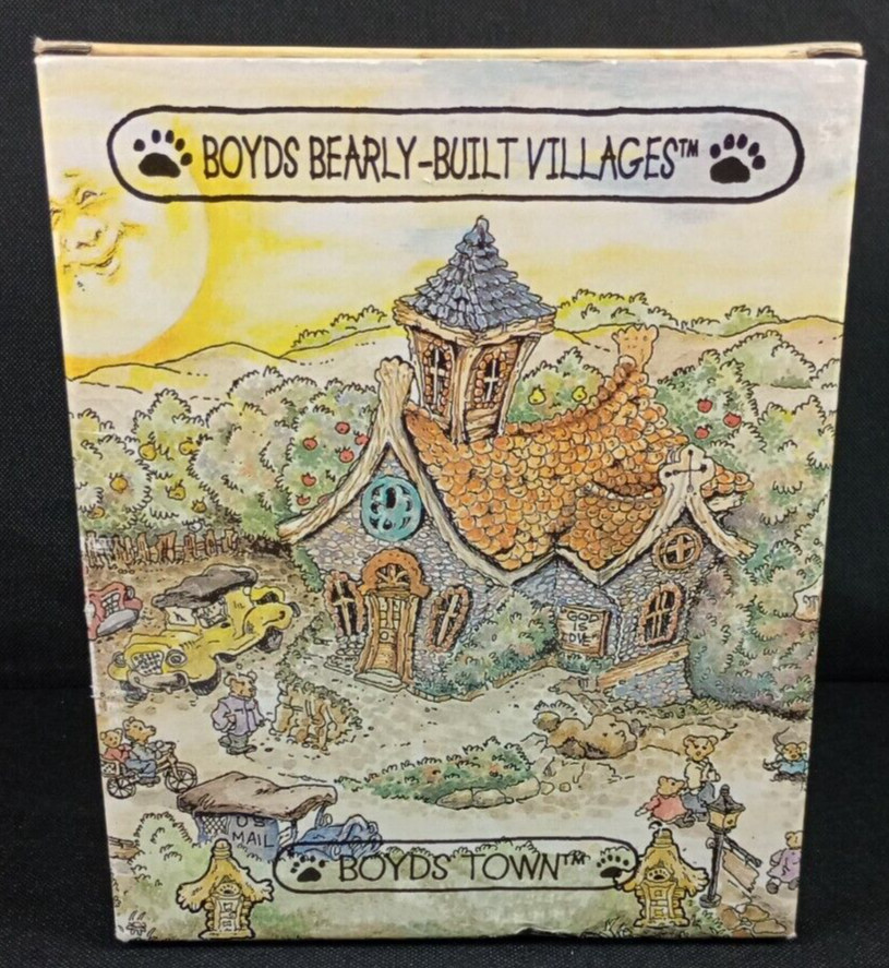 Boyds Bears Resin 5.0 Inch Bailey’s Cozy Cottage Bearly Built Villages Figurine