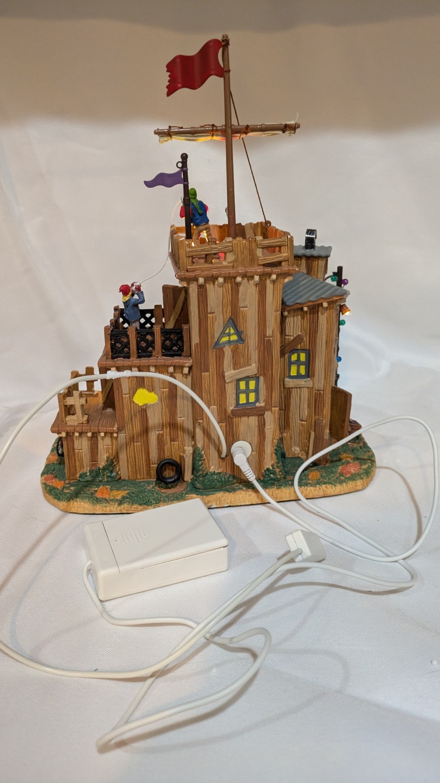 2010 LEMAX Signature Collection Christmas Holiday Village David’s Fort #04218