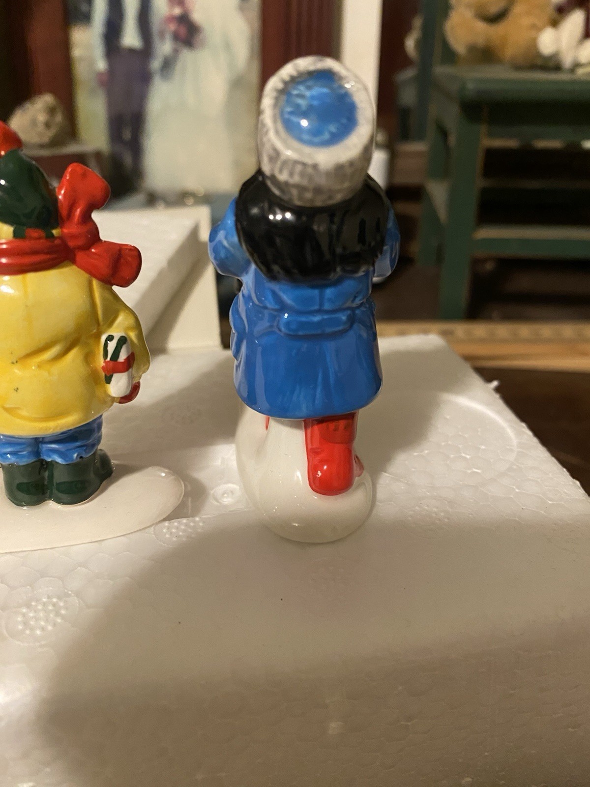 Dept 56 The Original Snow Village ~ “Pets On Parade” ~ #54720 Dogs On Leash