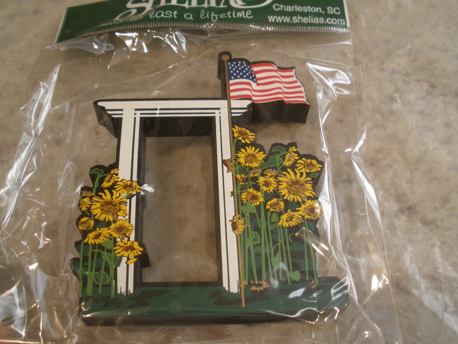 NEW SHELIAS COLLECTIBLE MINI ACCESSORIES