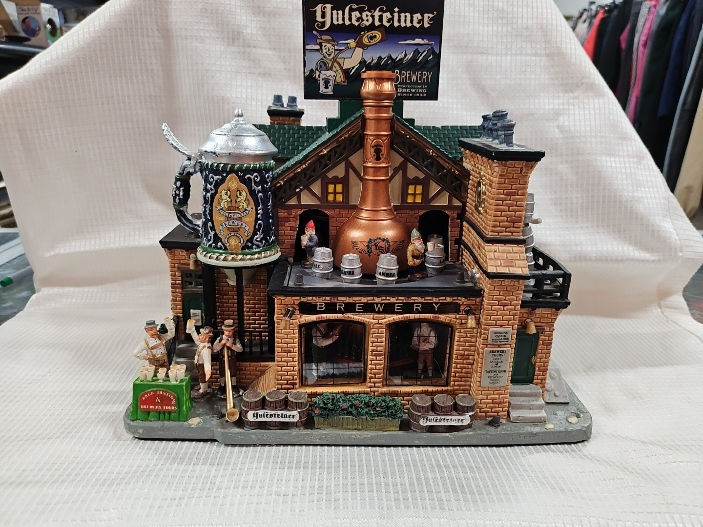 Carole Towne Collection Yulesteiner Brewery Animated With Music 3 Pcs Need Glue