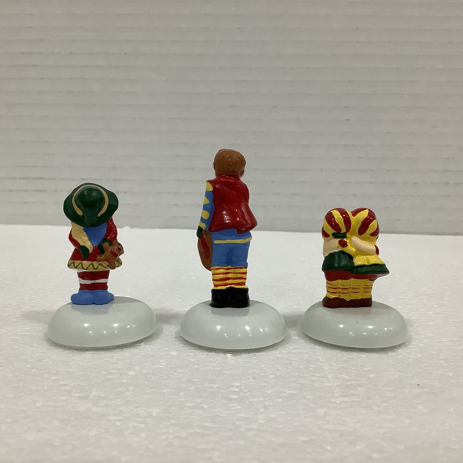 Department 56 North Pole Series 56444 Photo With Santa Accessory Set Of 3