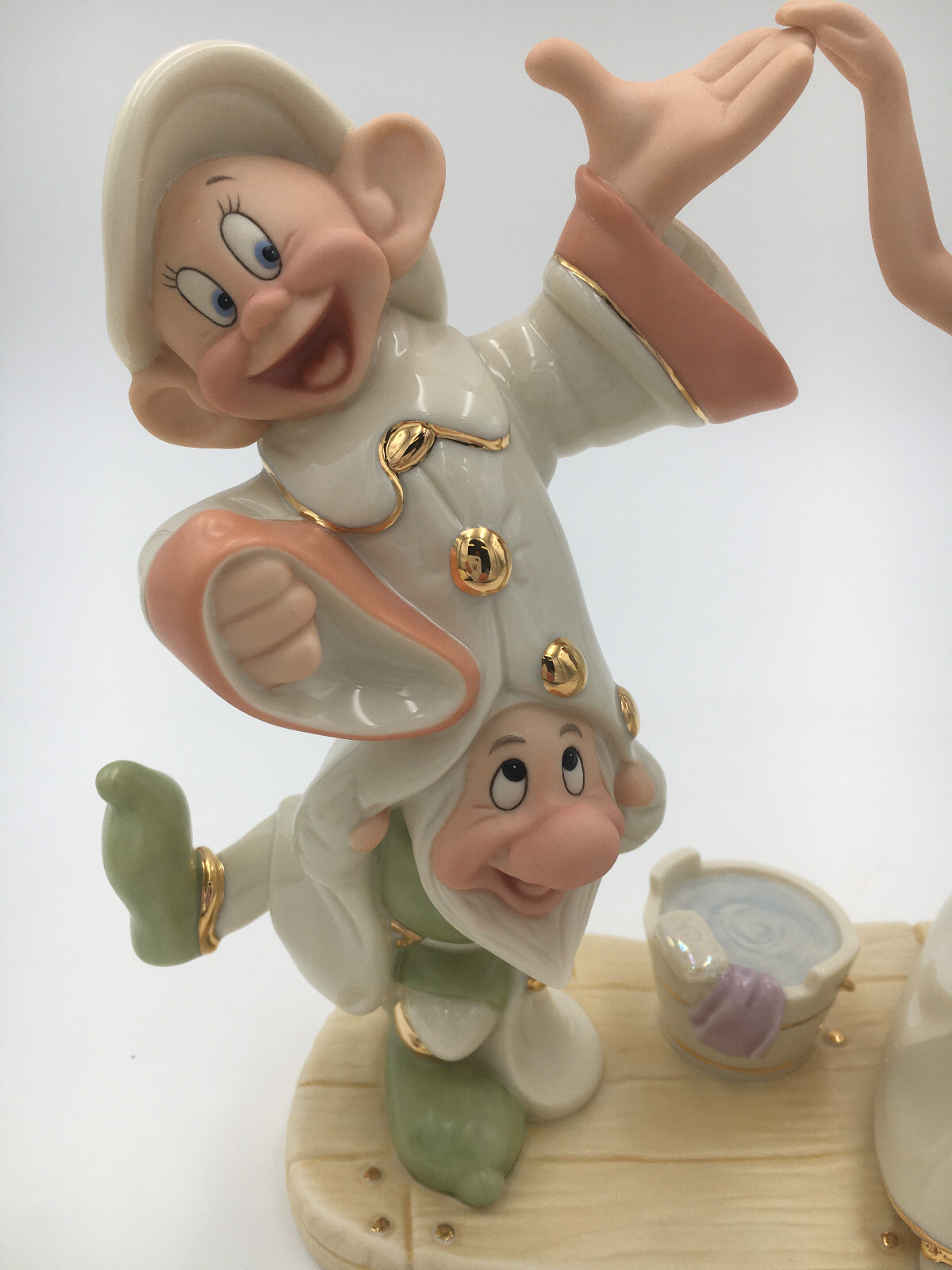 Lenox- Dancing With Snow White 7 x 8″ #6130843