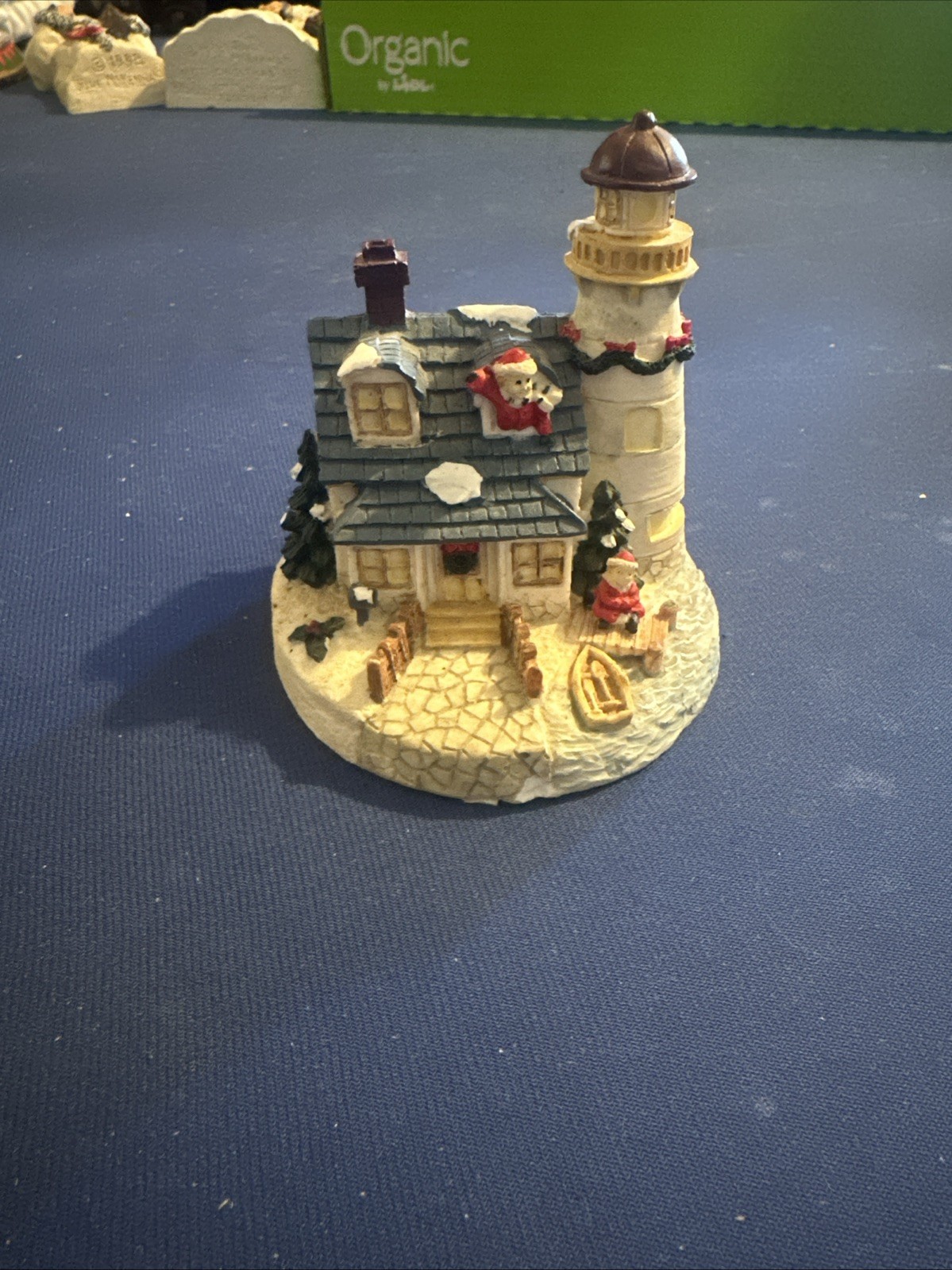 Crystal Falls Village Lighthouse 1994 – Collectibles 485211 Christmas Decor