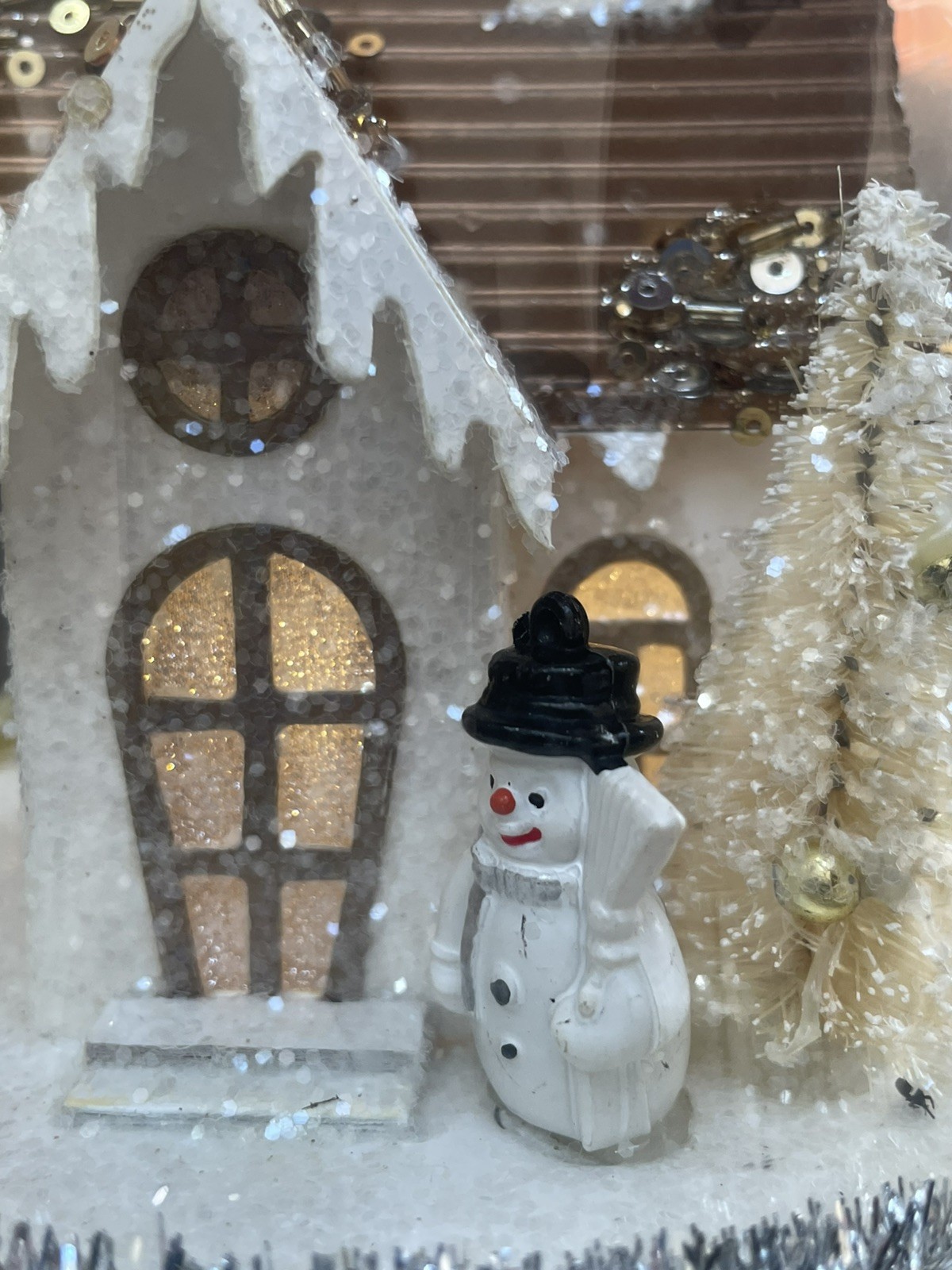 Pottery Barn Christmas Cloche Lighted House, Snowman, Trees 8×5 – Light Works