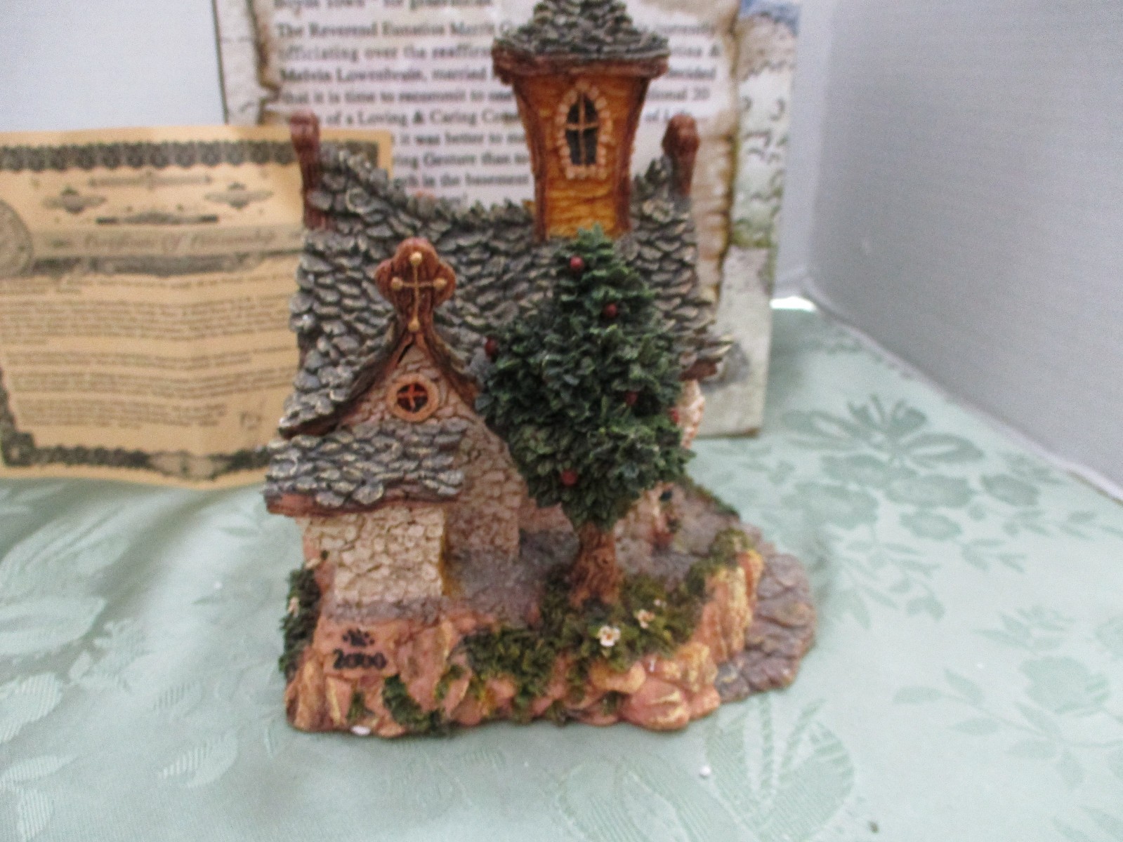 Boyds Bearly- Built Villages “Chapel In The Woods” & Accessories 2000 NIB