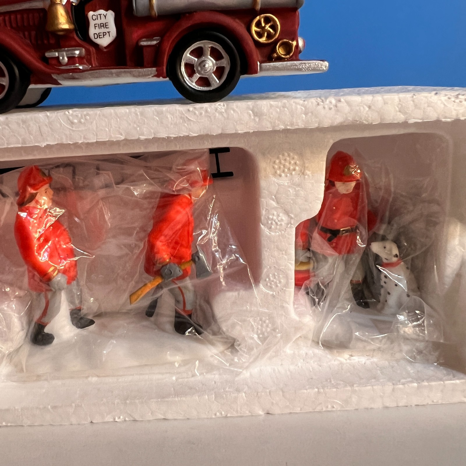 DEPT. 56 – 1990 RED BRICK FIRE STATION, CITY FIRE TRUCK AND FIRE BRIGADE- RARE