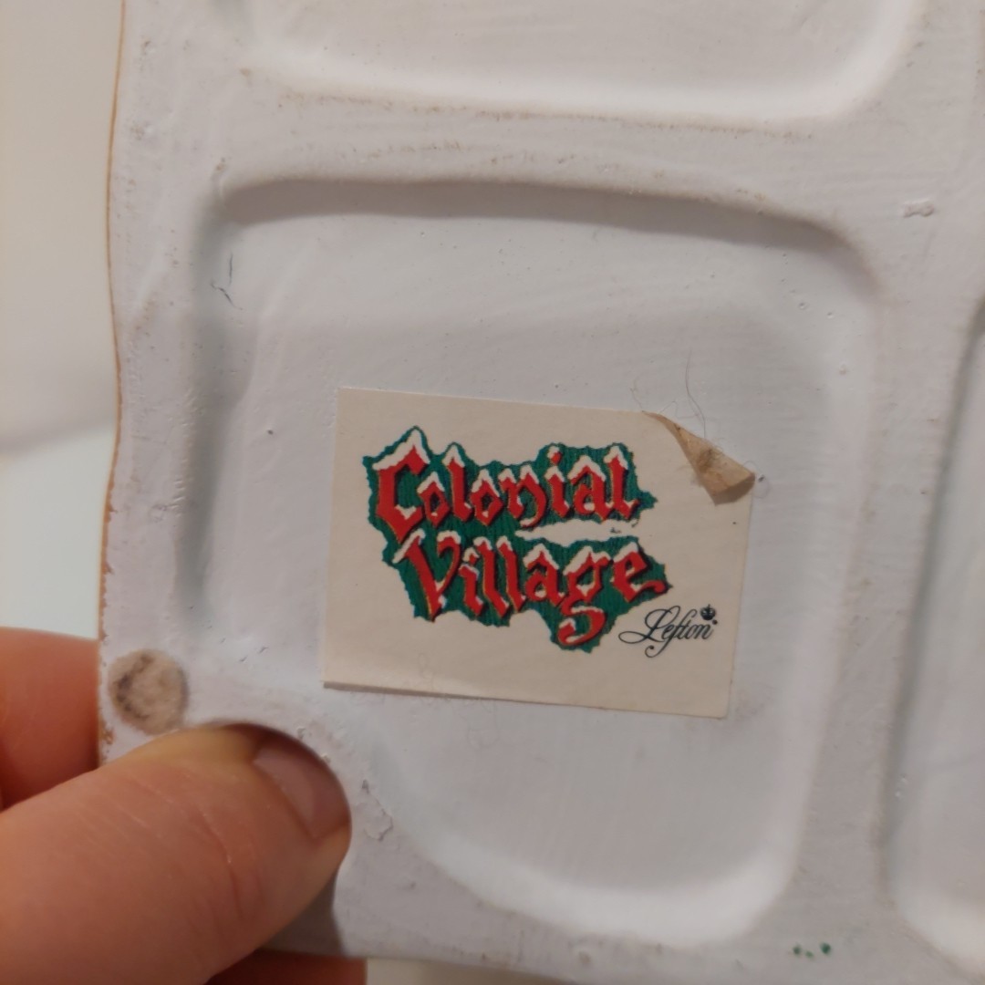 Lefton 1989 Post Office #07341 Colonial Village Christmas House Only, Byron Wood