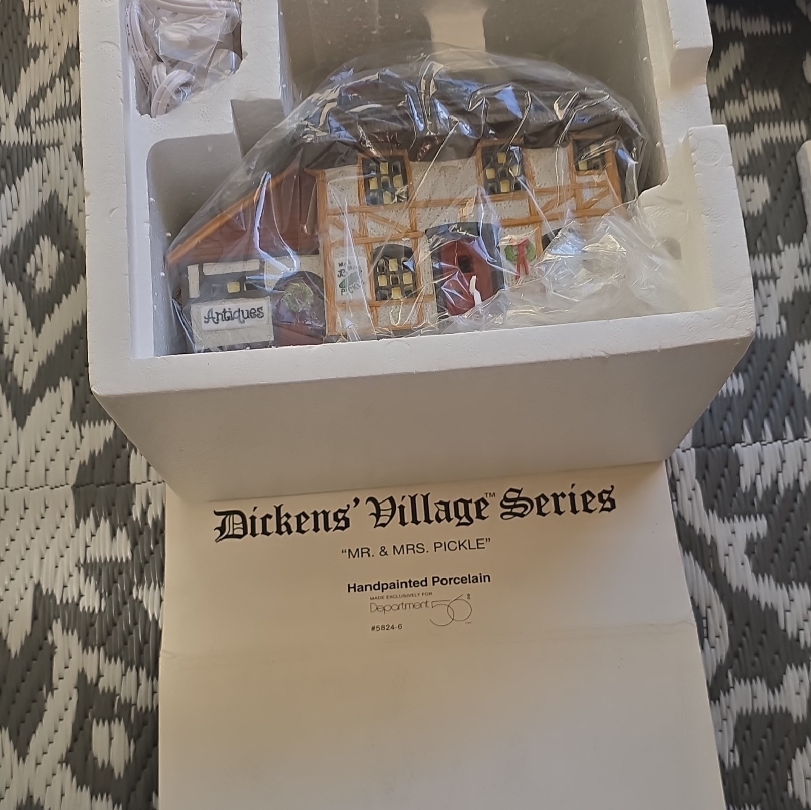 Department 56 Dickens’ Village Mr. & Mrs. Pickle Porcelain Hand Painted Boxed
