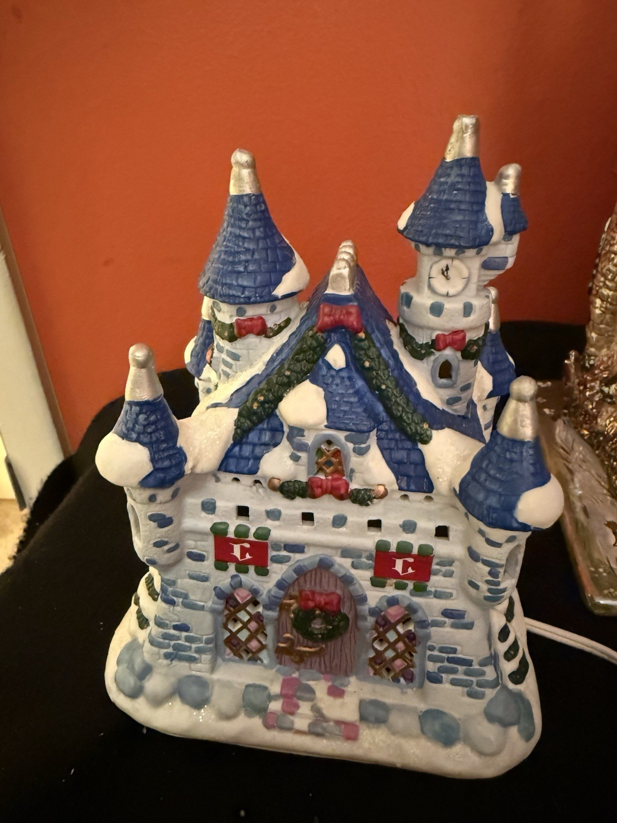 Disney Princess Christmas Village Cinderella Castle Light Up 2005 Brass Key