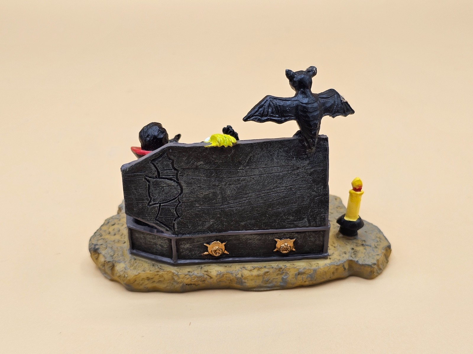 Retired Lemax Spooky Town 2002 Figure – Vampire in Casket