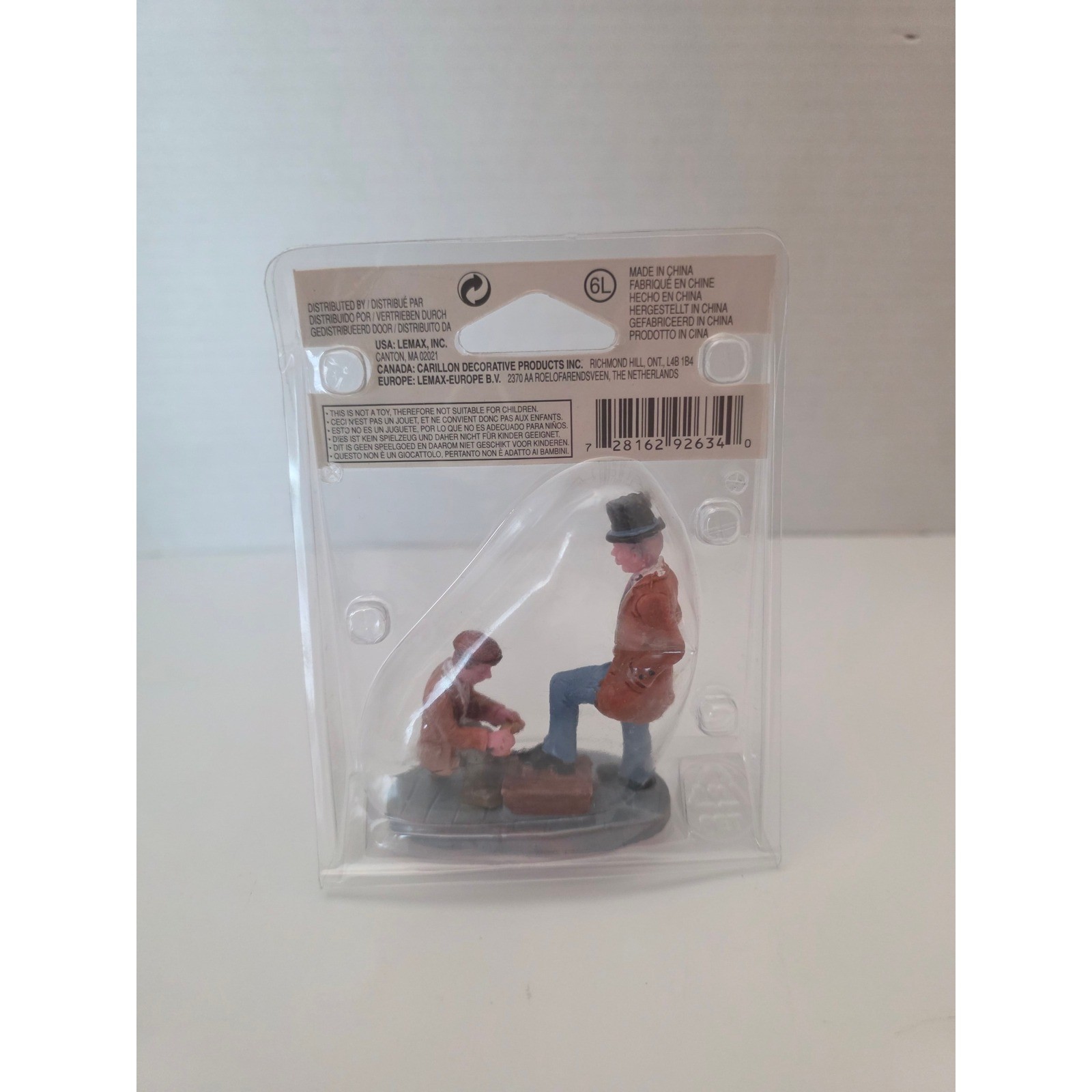 Lemax Village Collection Shoe Shine Boy Figurine 92634 Victorian Christmas NEW