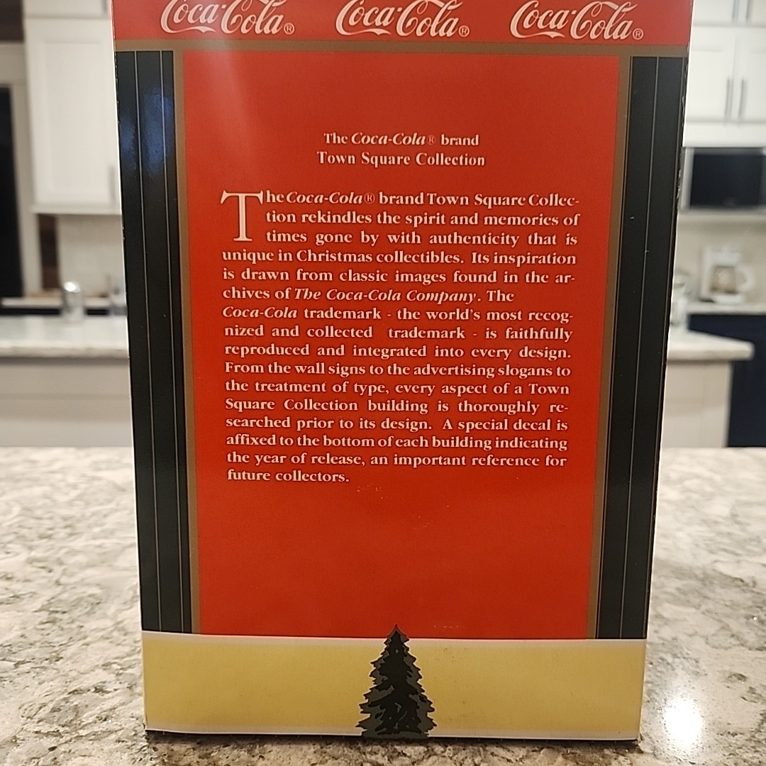 Coca-Cola Town Square Collection Scooter’s Drive In Diner Christmas VTG 1996