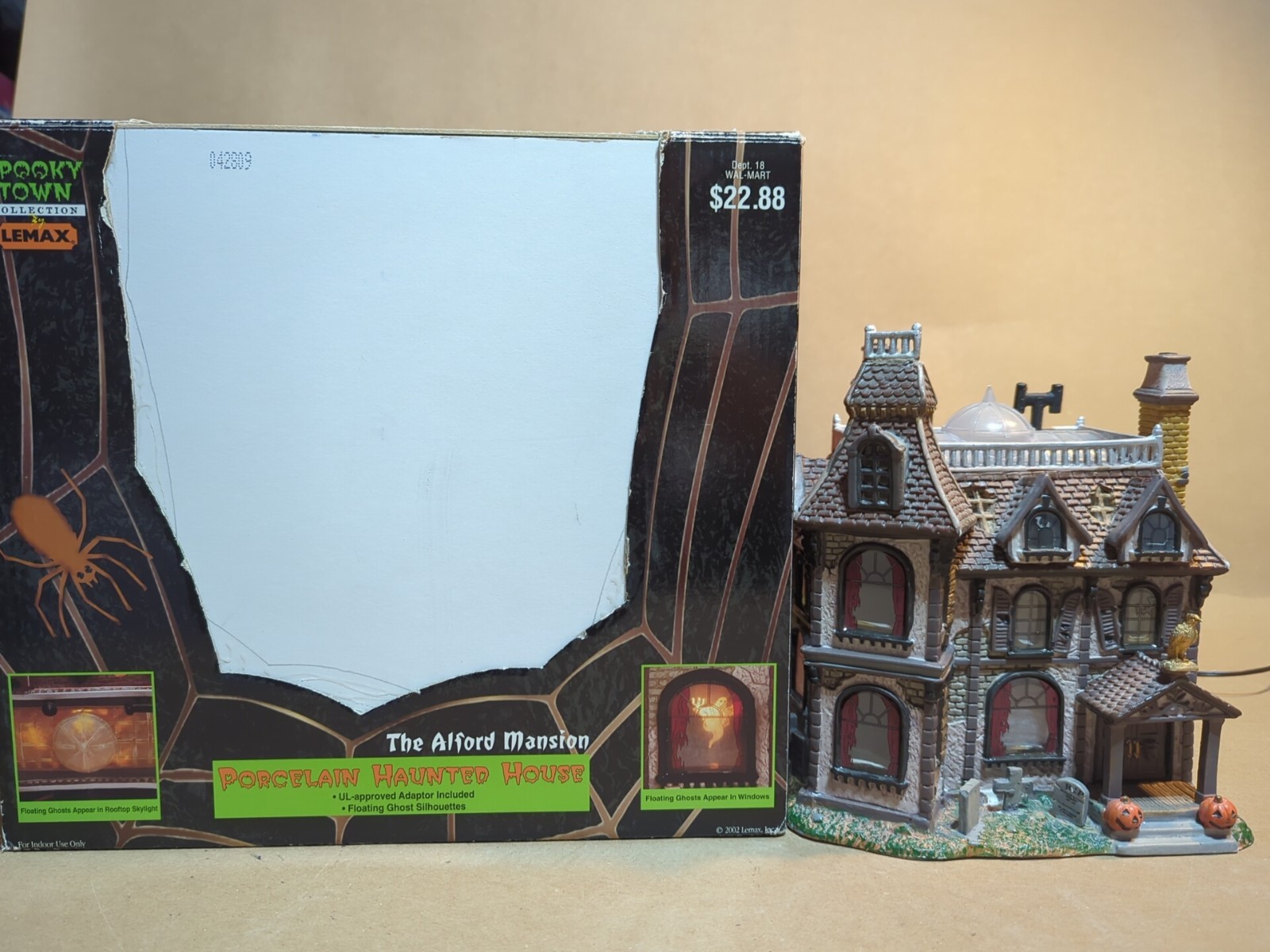 Lemax Spooky Town Alford Mansion Halloween Haunted House Light up w/Box