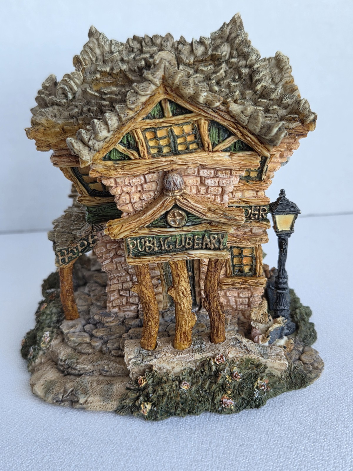 Boyds Bears Bearly-Built Village Lot – Public Library 19006 & Boyds School Resin