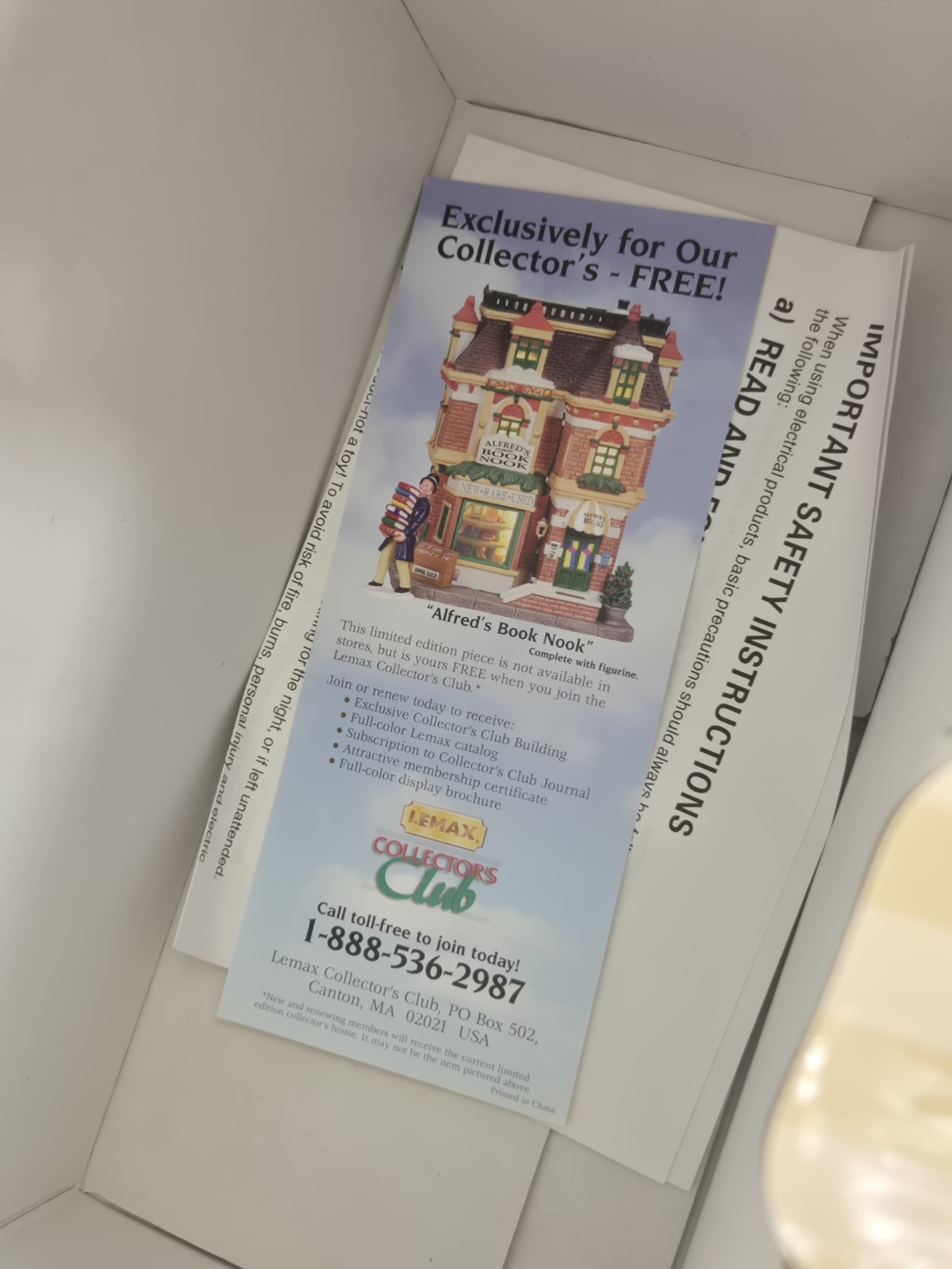 Lemax 65352 Santa’s Wonderland Post Office Lighted Building Open Box Unused