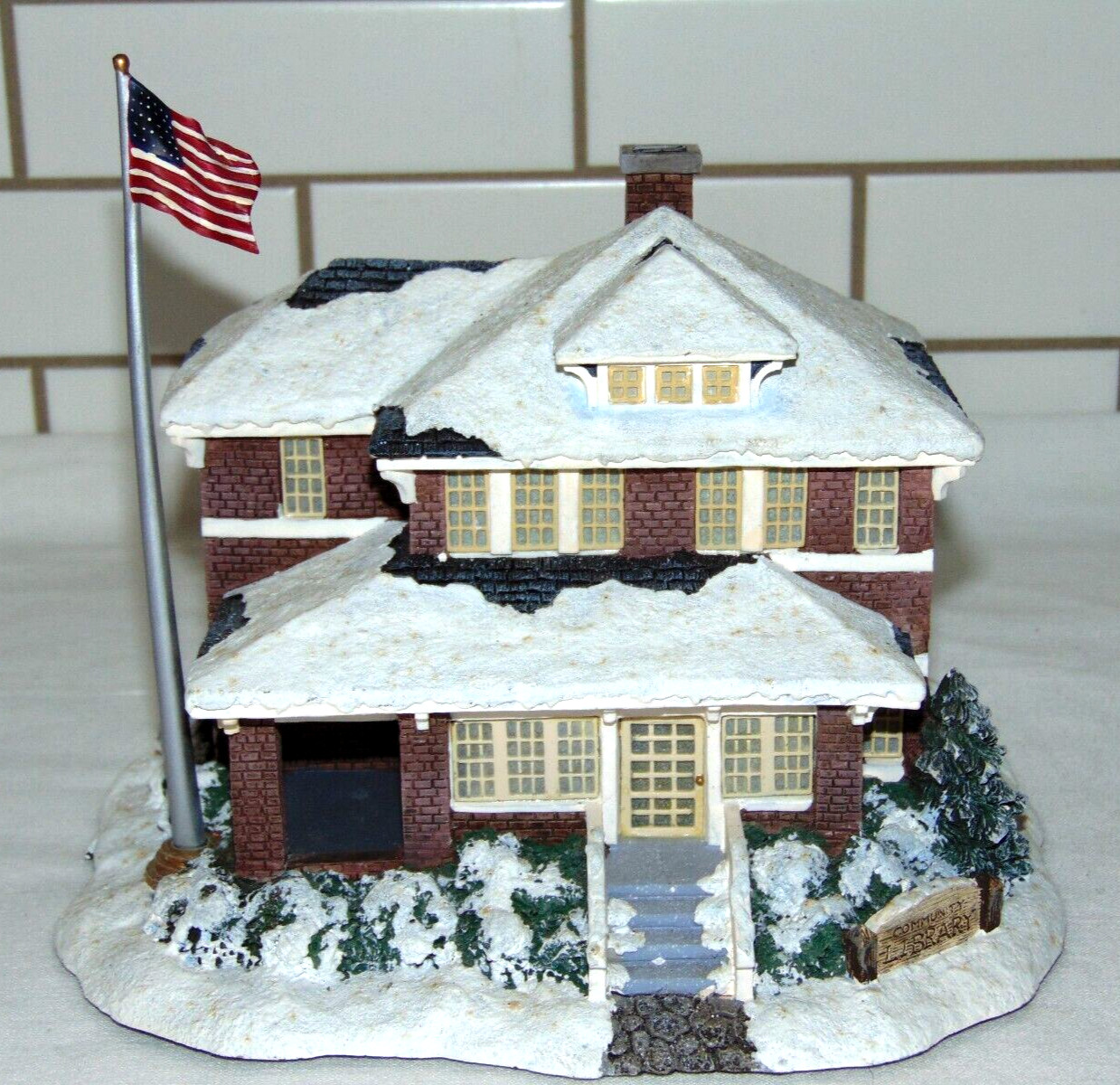 Hawthorne Village Terry Redlin Winter Memories Collect. COMMUNITY LIBRARY No Box