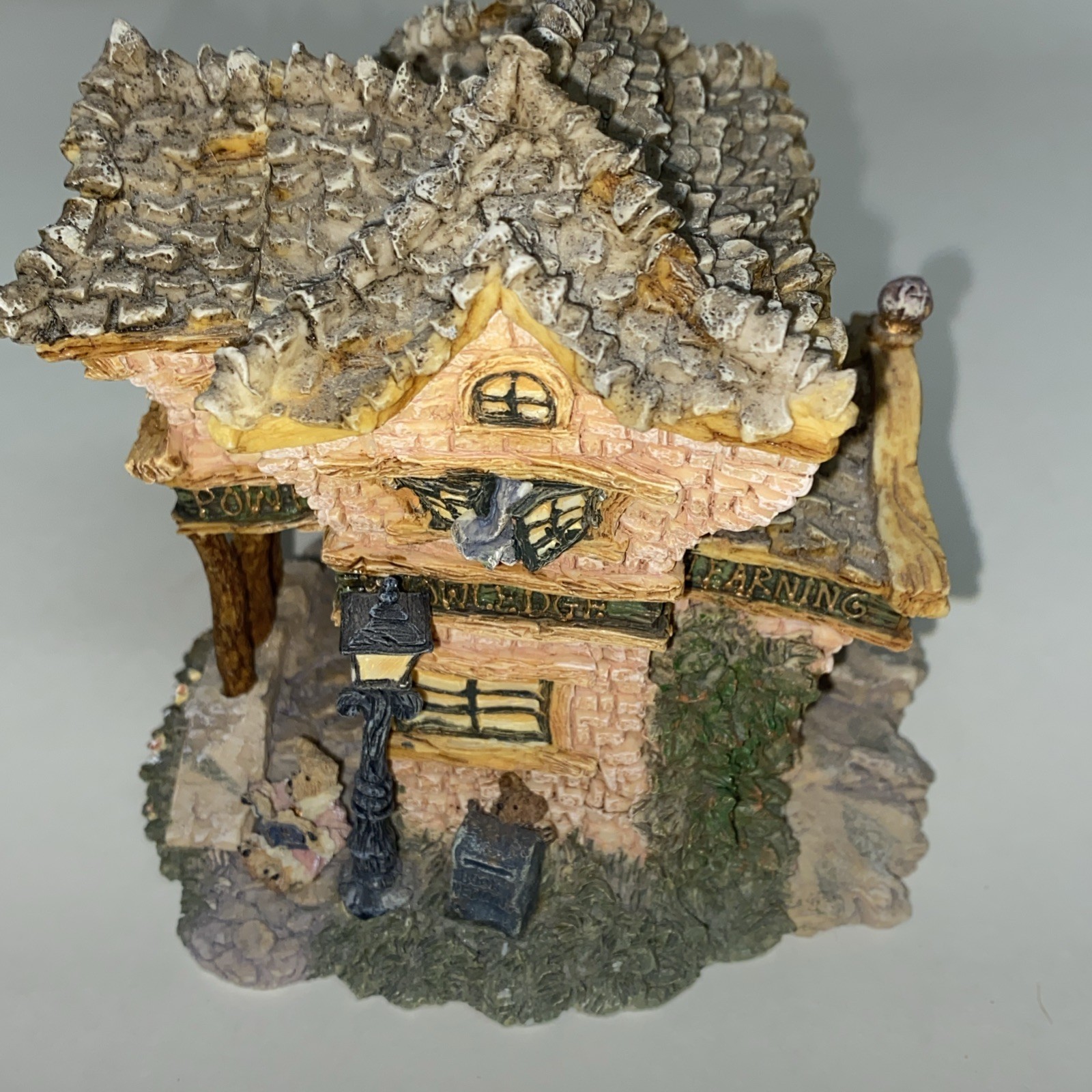 Boyds Town Public Library Boyds Bearly Built Villages Village #6 Style # 19006