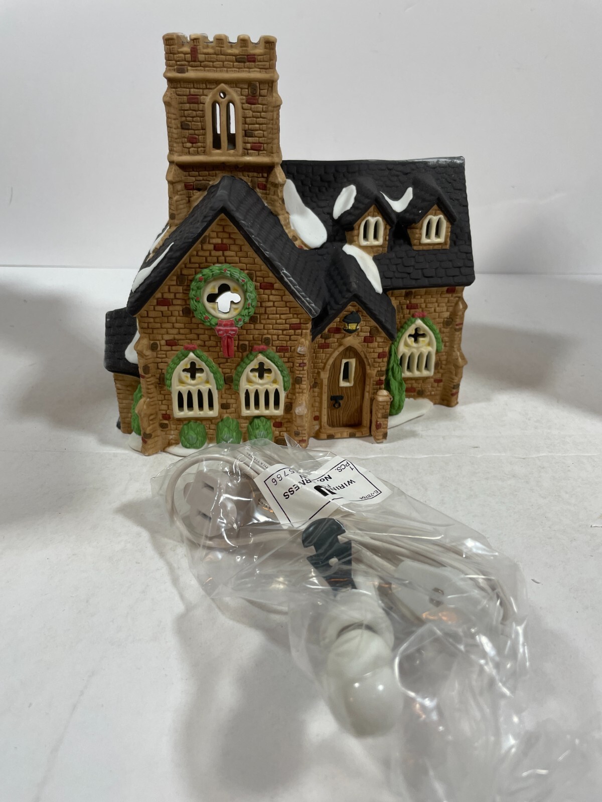 Department Dept 56 HERITAGE Dickens’ Village Series KNOTTINGHILL CHURCH #5582-4
