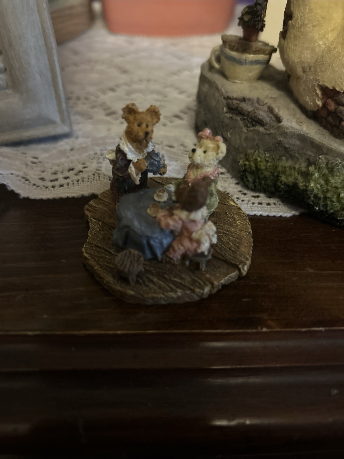 Boyd’s Bearly-Built Village The Tea Cozy 3/E W/insert Accessory Lovingly Used