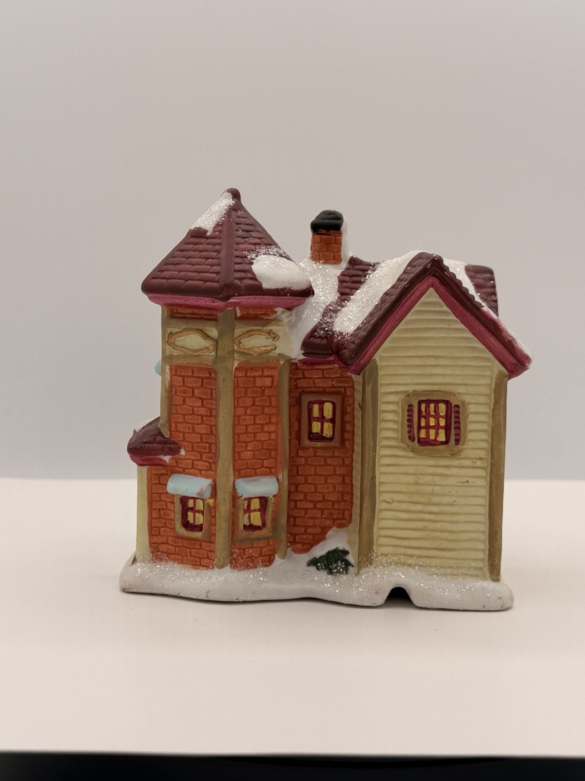 Cobblestone Corners 2004 Turret Home Windham Christmas Village Green A40