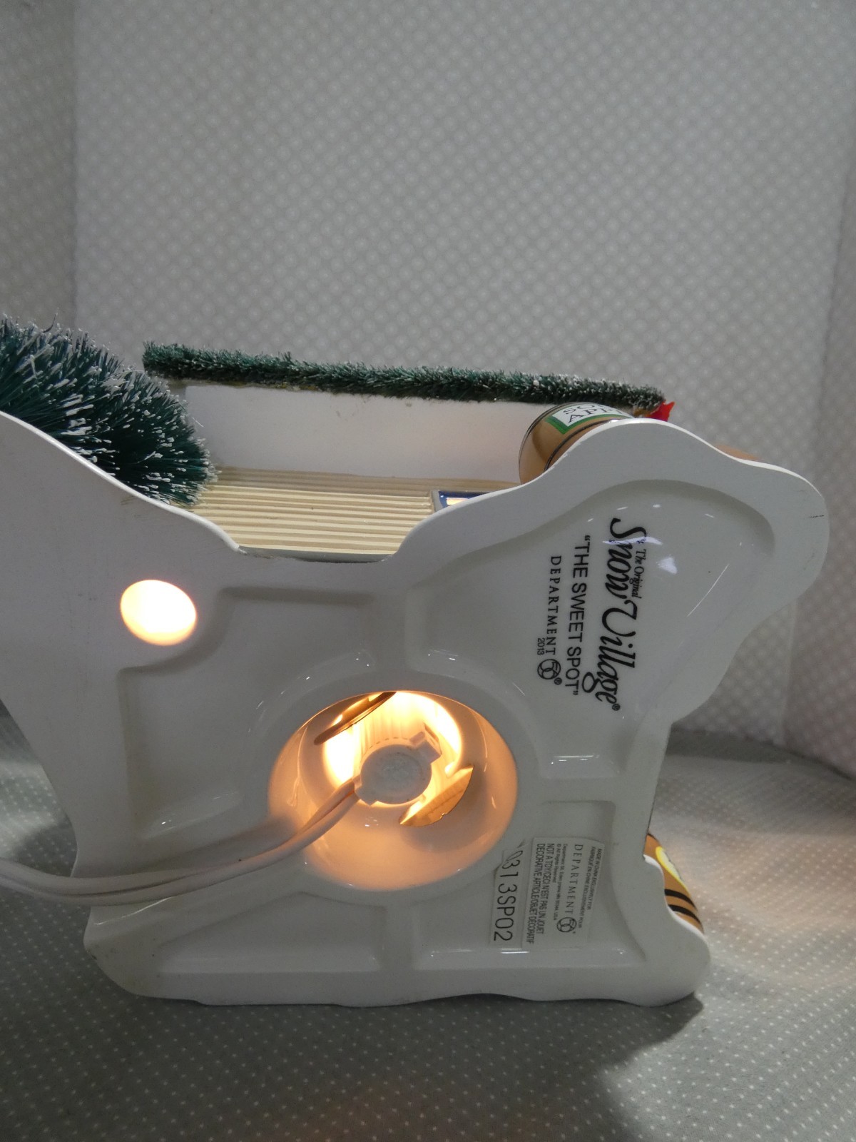 Department 56 “The Sweet Spot” #4030738 – Snow Village