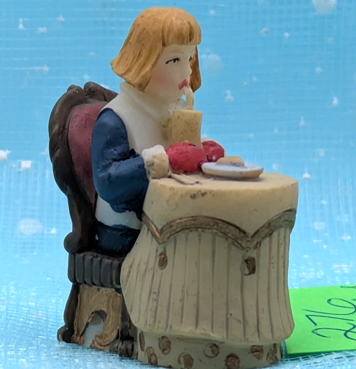 Hershey’s Holiday Village Sipping Cocoa girl Christmas figurine NO BOX INV276