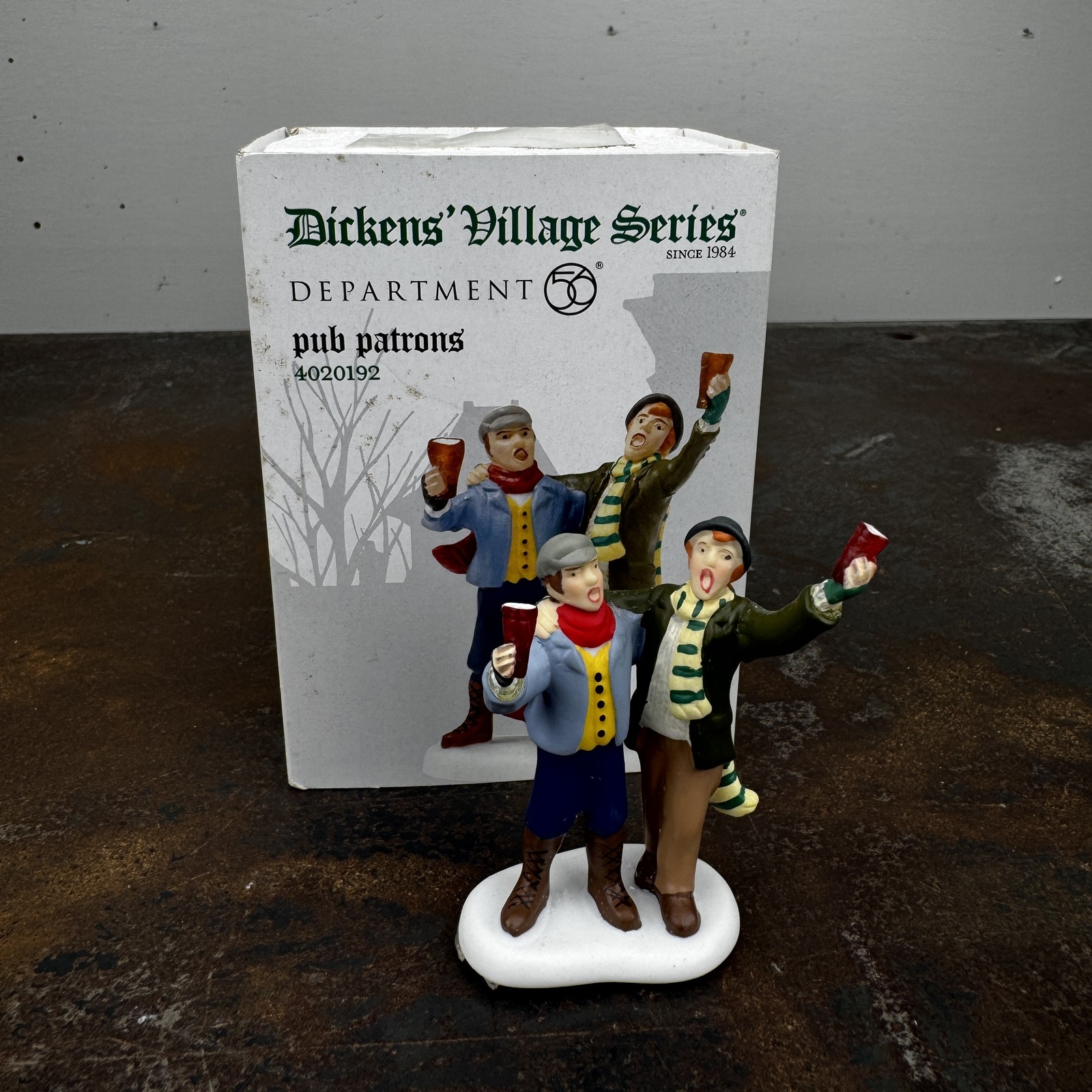 Dept 56 PUB PATRONS 4020192 – Dickens Village Series – Department 56
