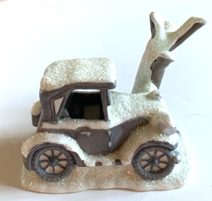 Enesco It’s A Wonderful Life Illuminated Village George Bailey’s Car Crash Tree