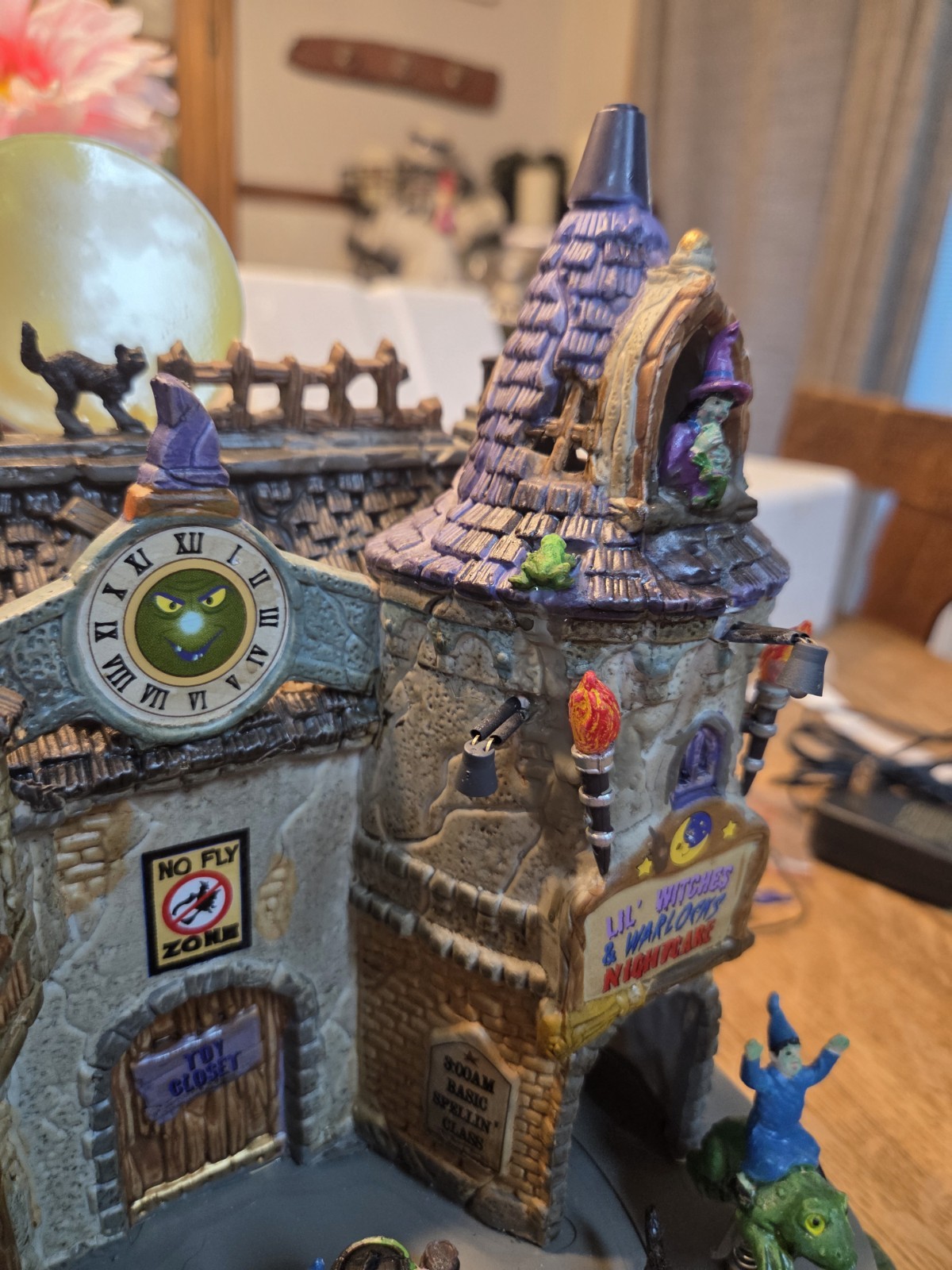 Lemax Spooky Town Lil Witches and Warlocks Nightcare Lighted Building 2014 Works