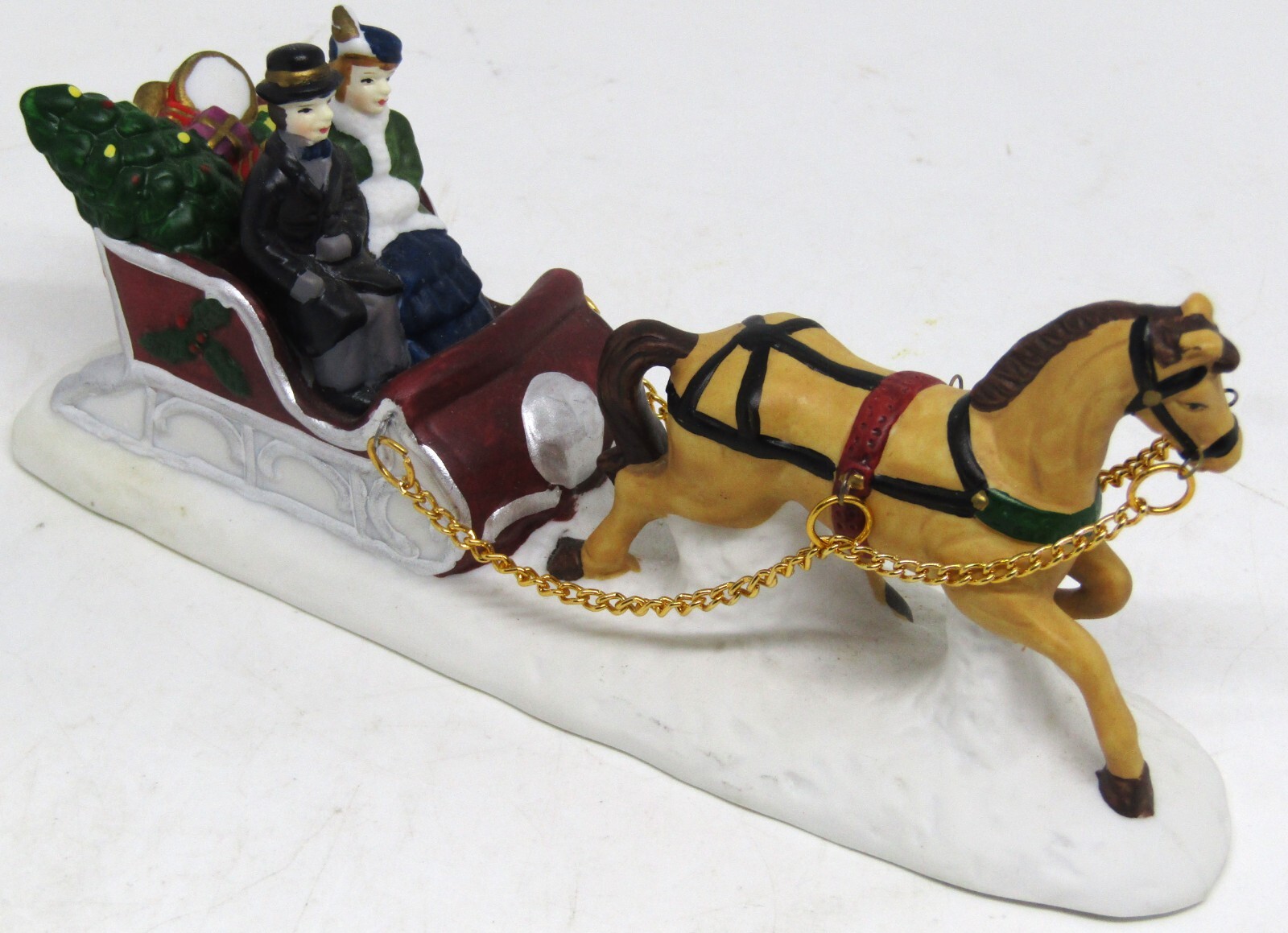 Vintage Victorian Old Towne Ceramic Horse Drawn Carriage.