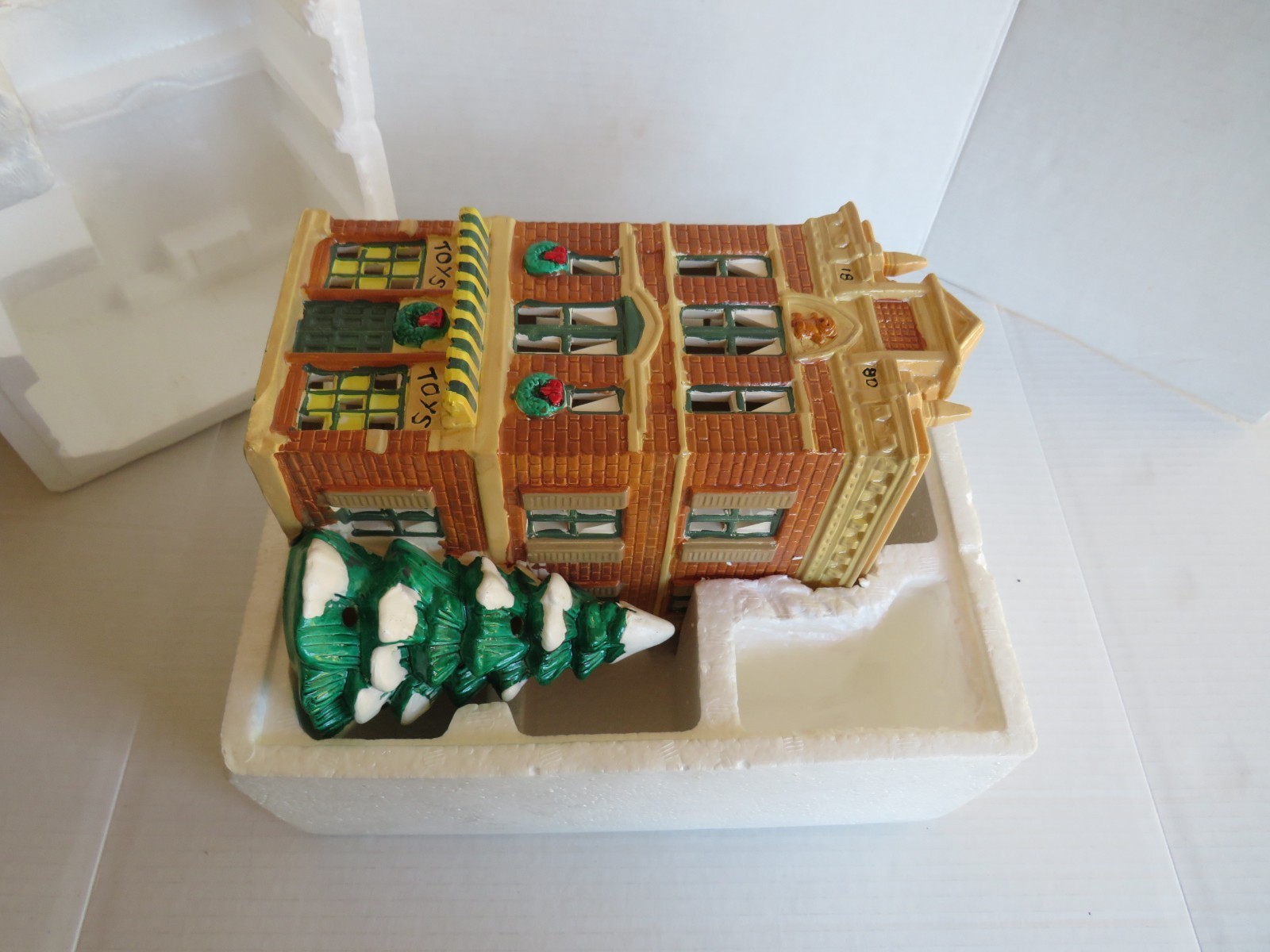 Retired Dept 56 ~ Original Snow Village ~ Toy Shop ~ 56.50733 ~ No Light